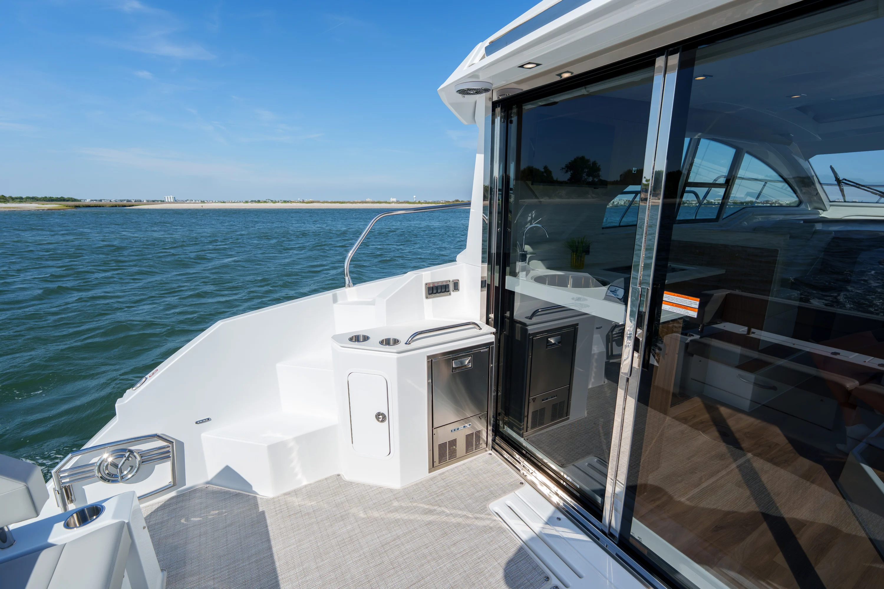 2026 Cruisers Yachts 42 Cantius Image Thumbnail #38