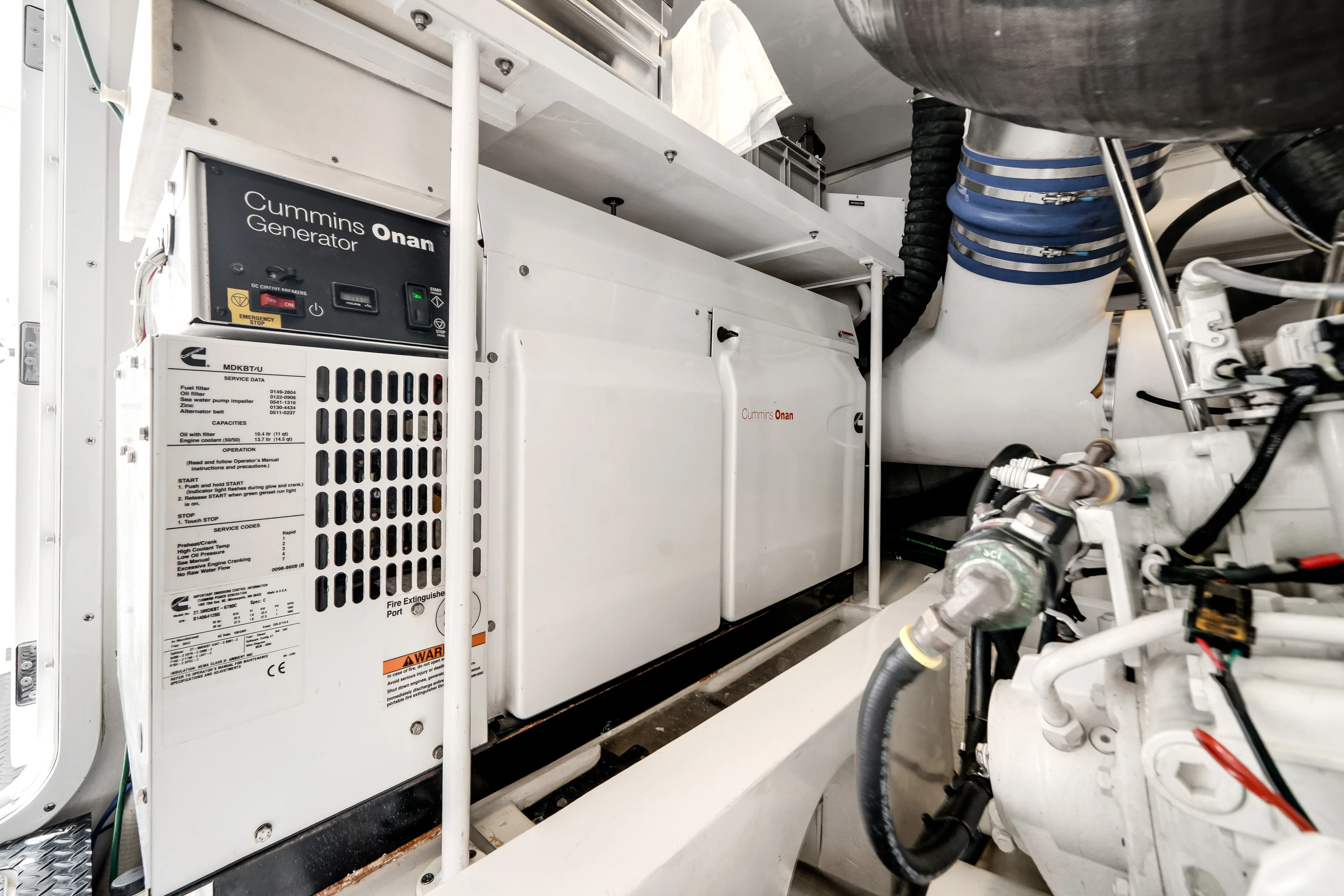 2015 Viking 70 CV ENCLOSED BRIDGE Image Thumbnail #81