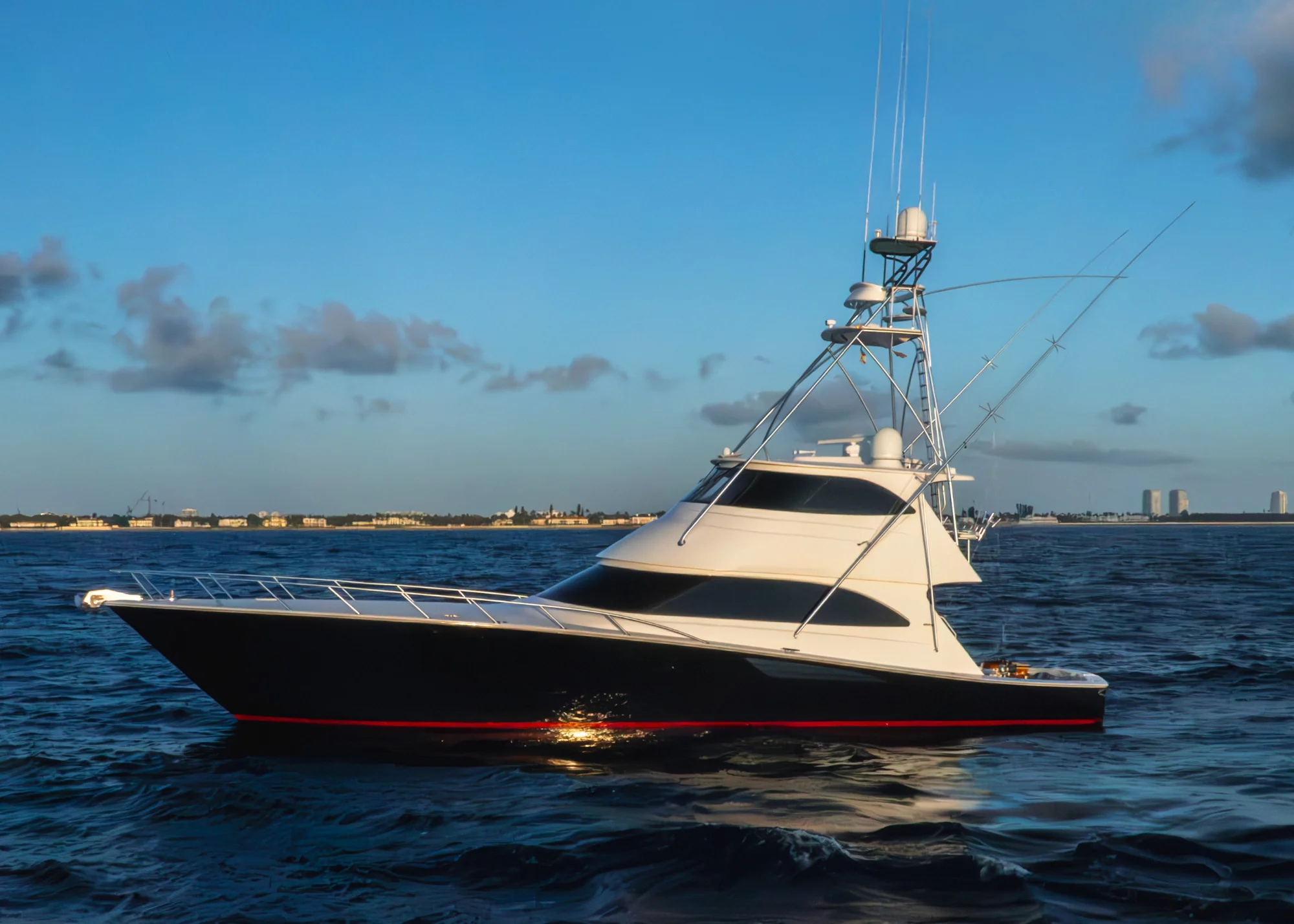 2015 Viking 70 CV ENCLOSED BRIDGE Image Thumbnail #0