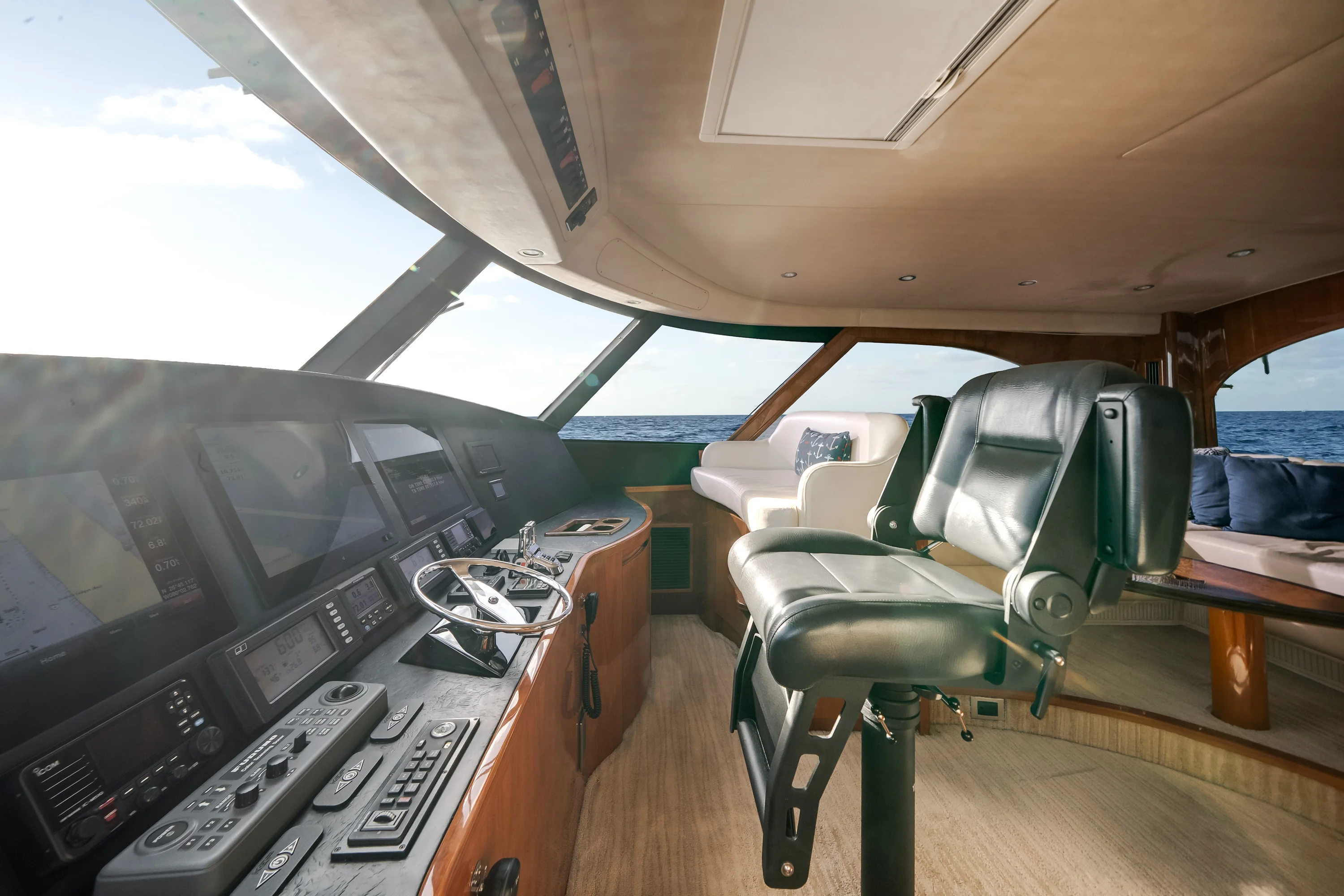 2015 Viking 70 CV ENCLOSED BRIDGE Image Thumbnail #65