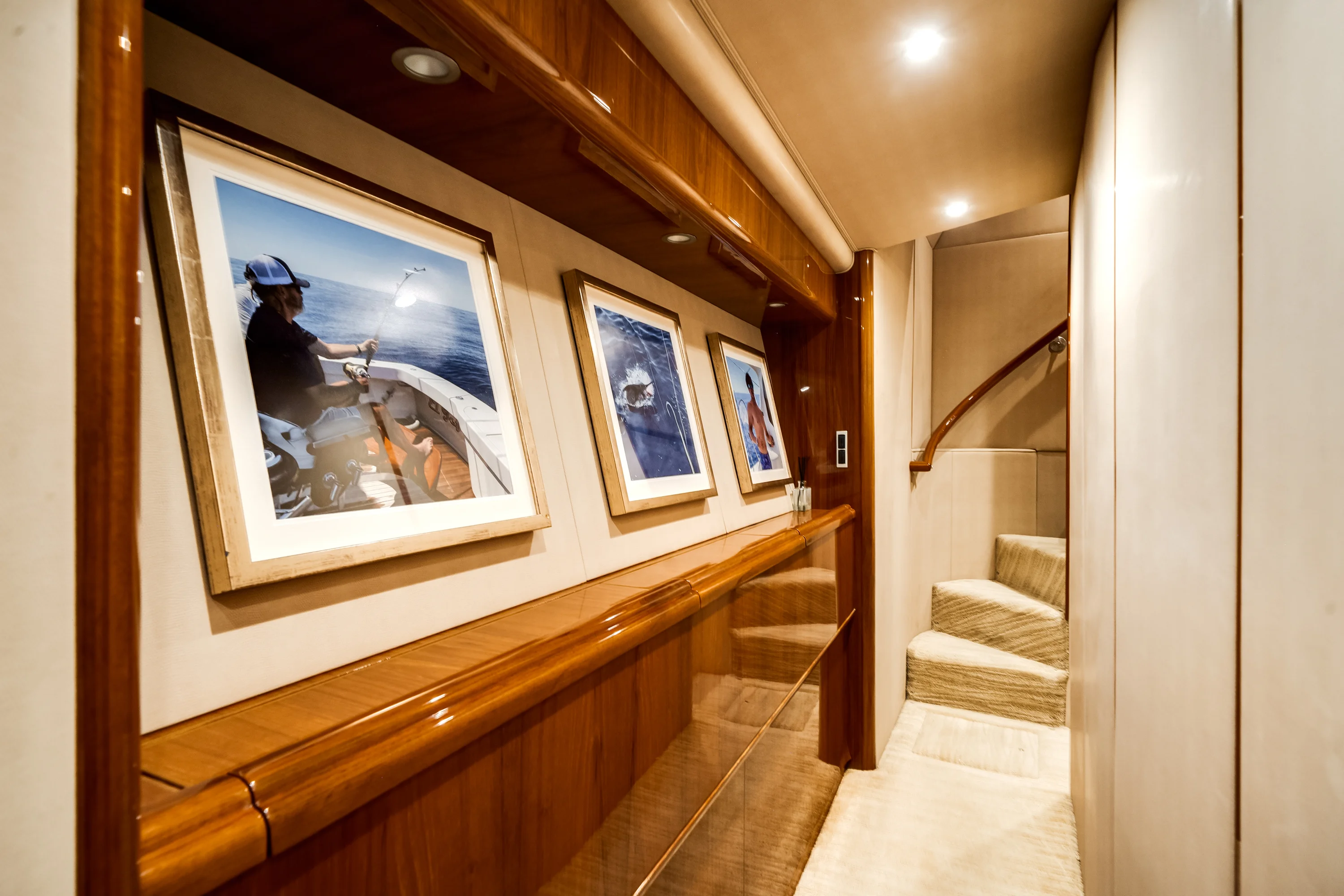 2015 Viking 70 CV ENCLOSED BRIDGE Image Thumbnail #38