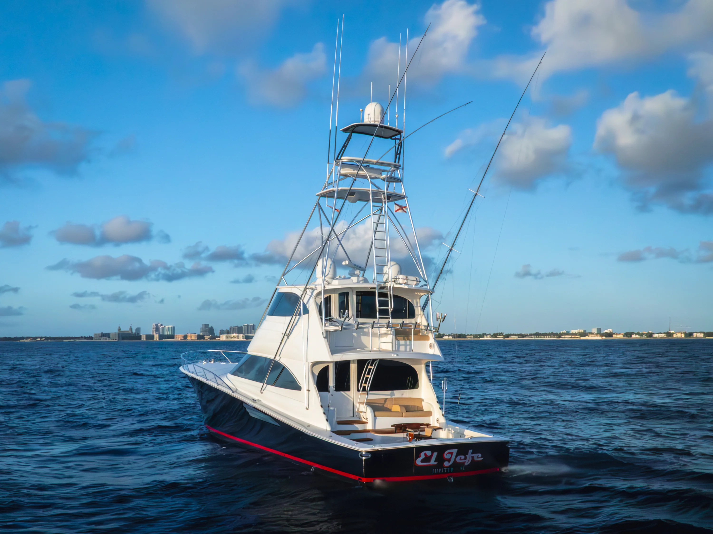 2015 Viking 70 CV ENCLOSED BRIDGE Image Thumbnail #1