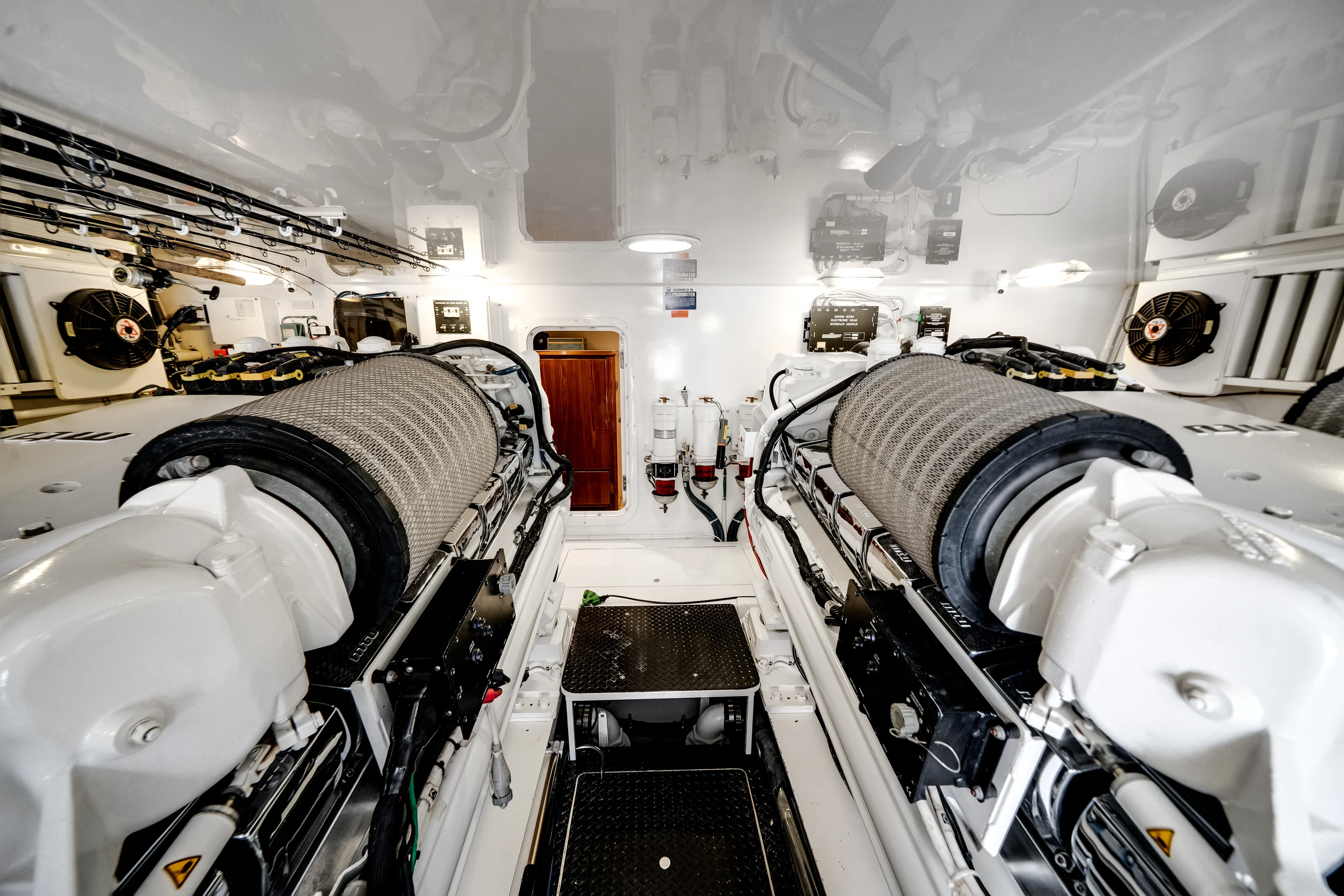 2015 Viking 70 CV ENCLOSED BRIDGE Image Thumbnail #79