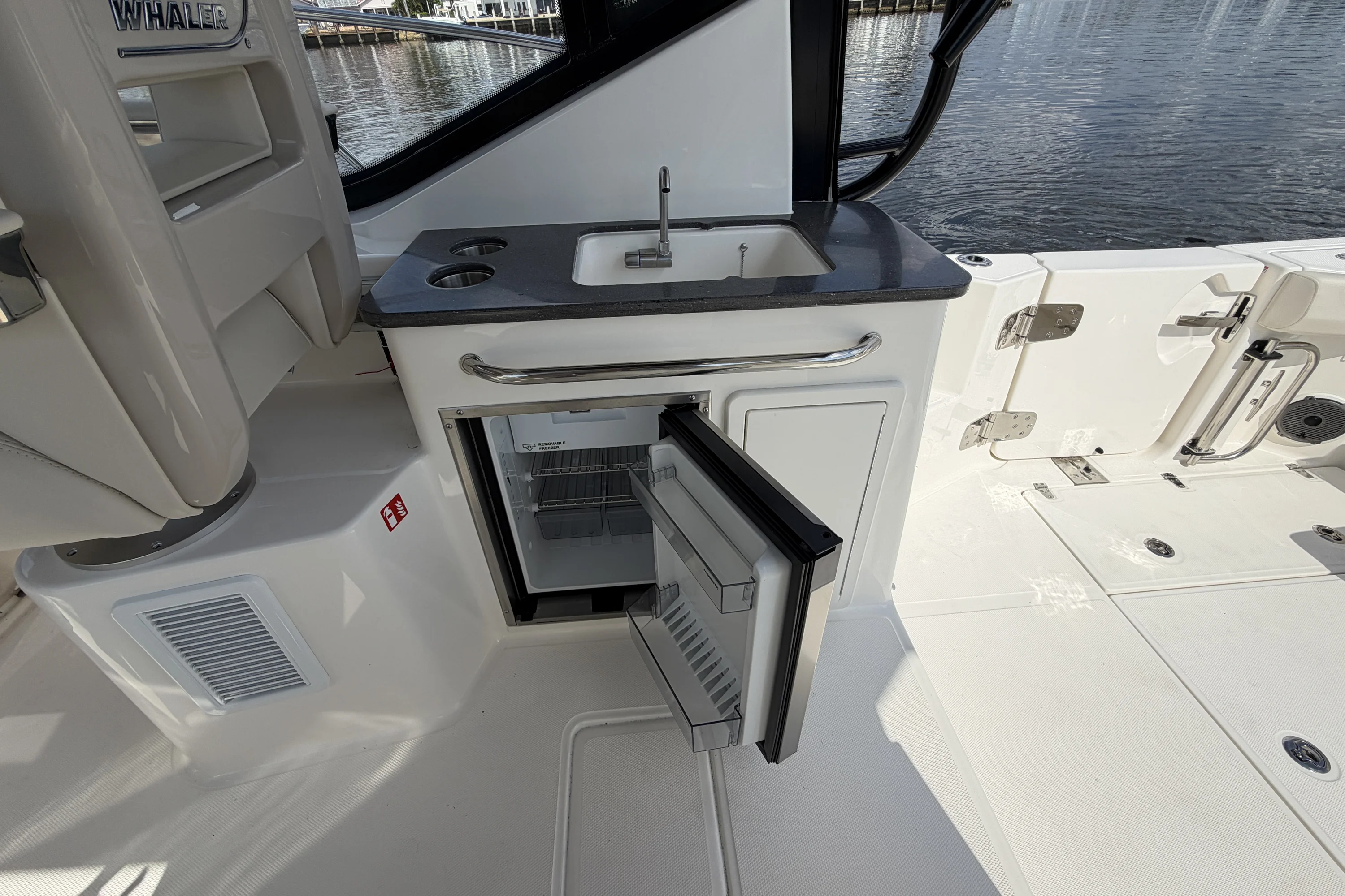 2026 Boston Whaler 325 Conquest Image Thumbnail #41