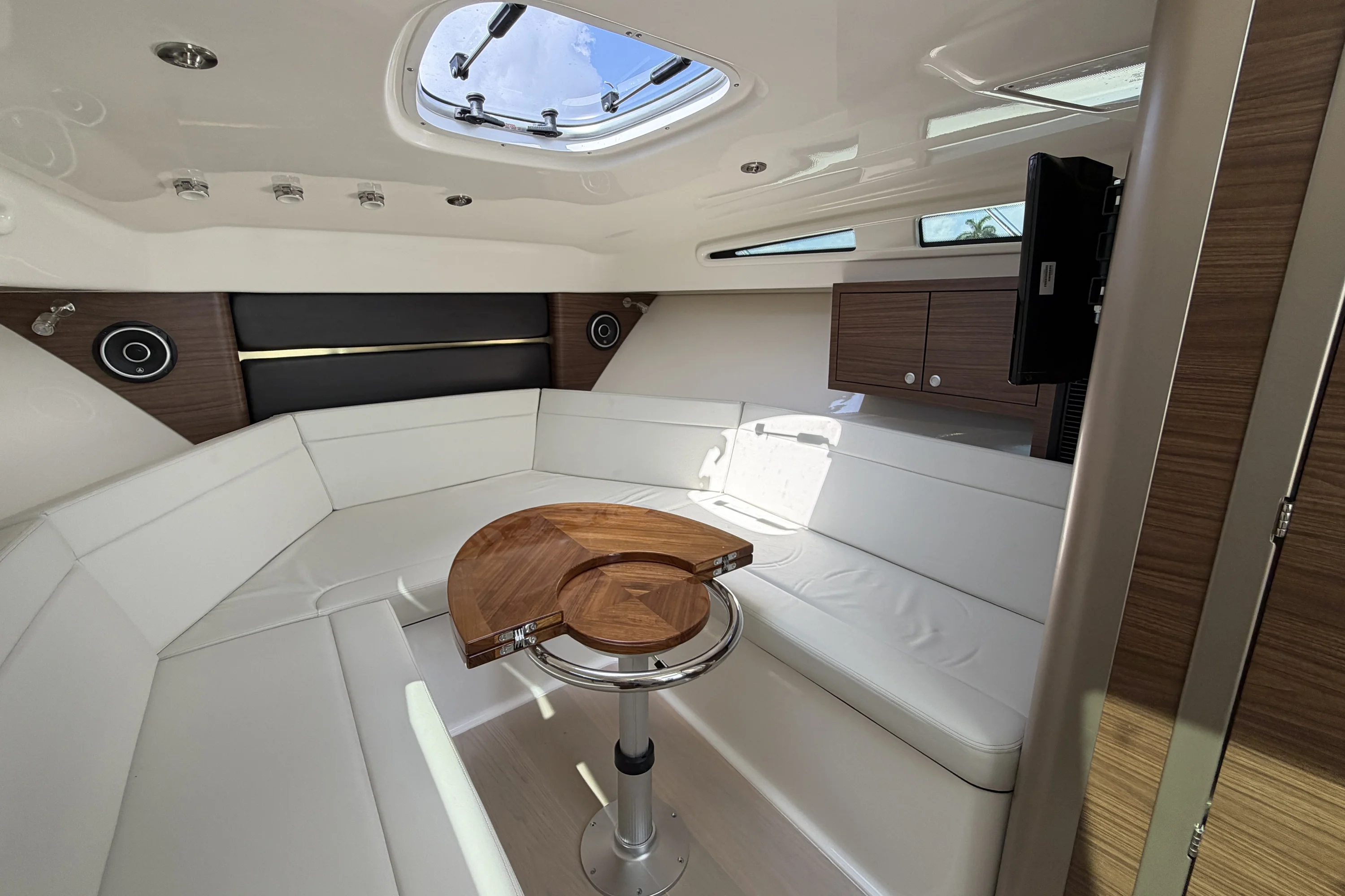 2026 Boston Whaler 325 Conquest Image Thumbnail #59