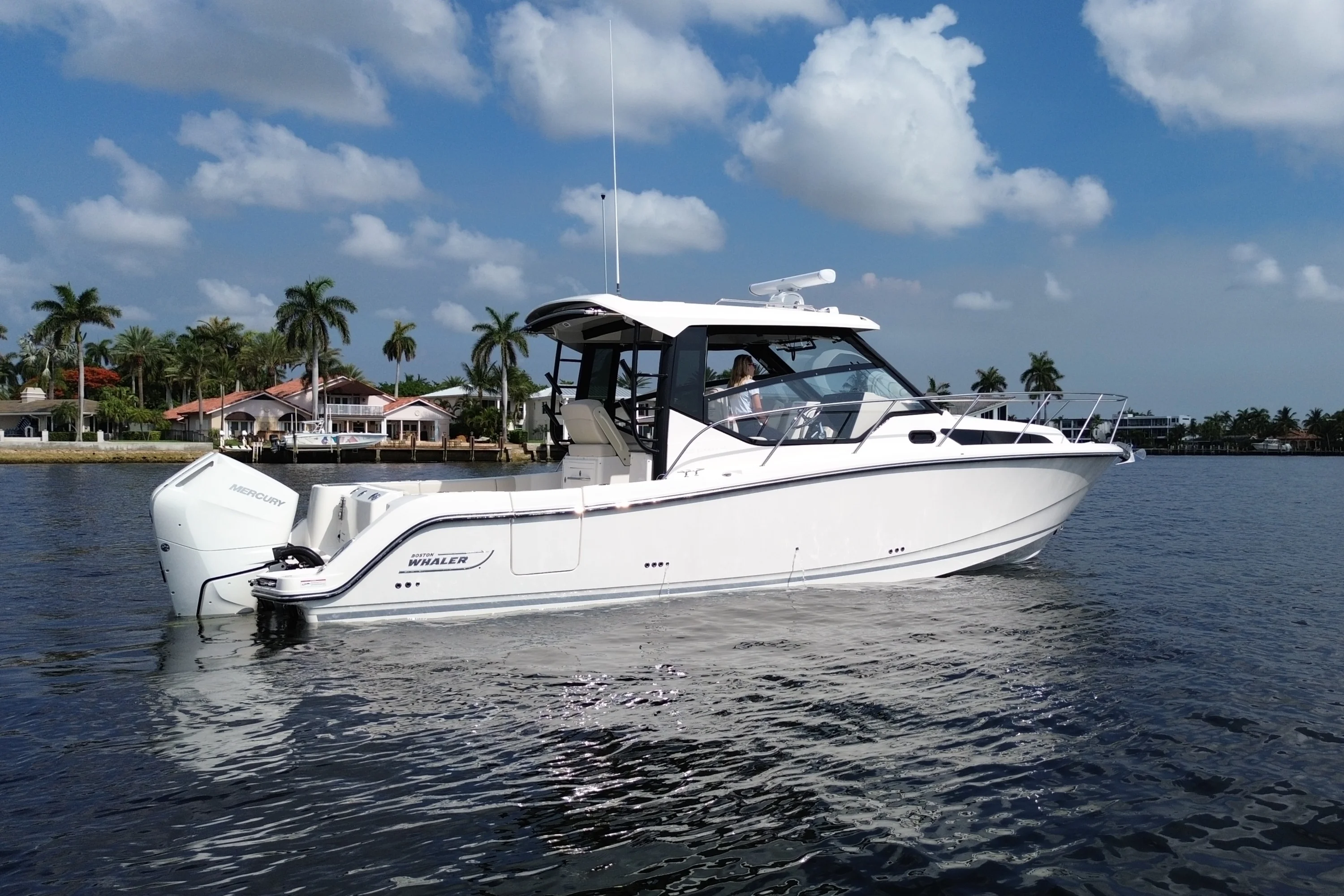 2026 Boston Whaler 325 Conquest Image Thumbnail #5