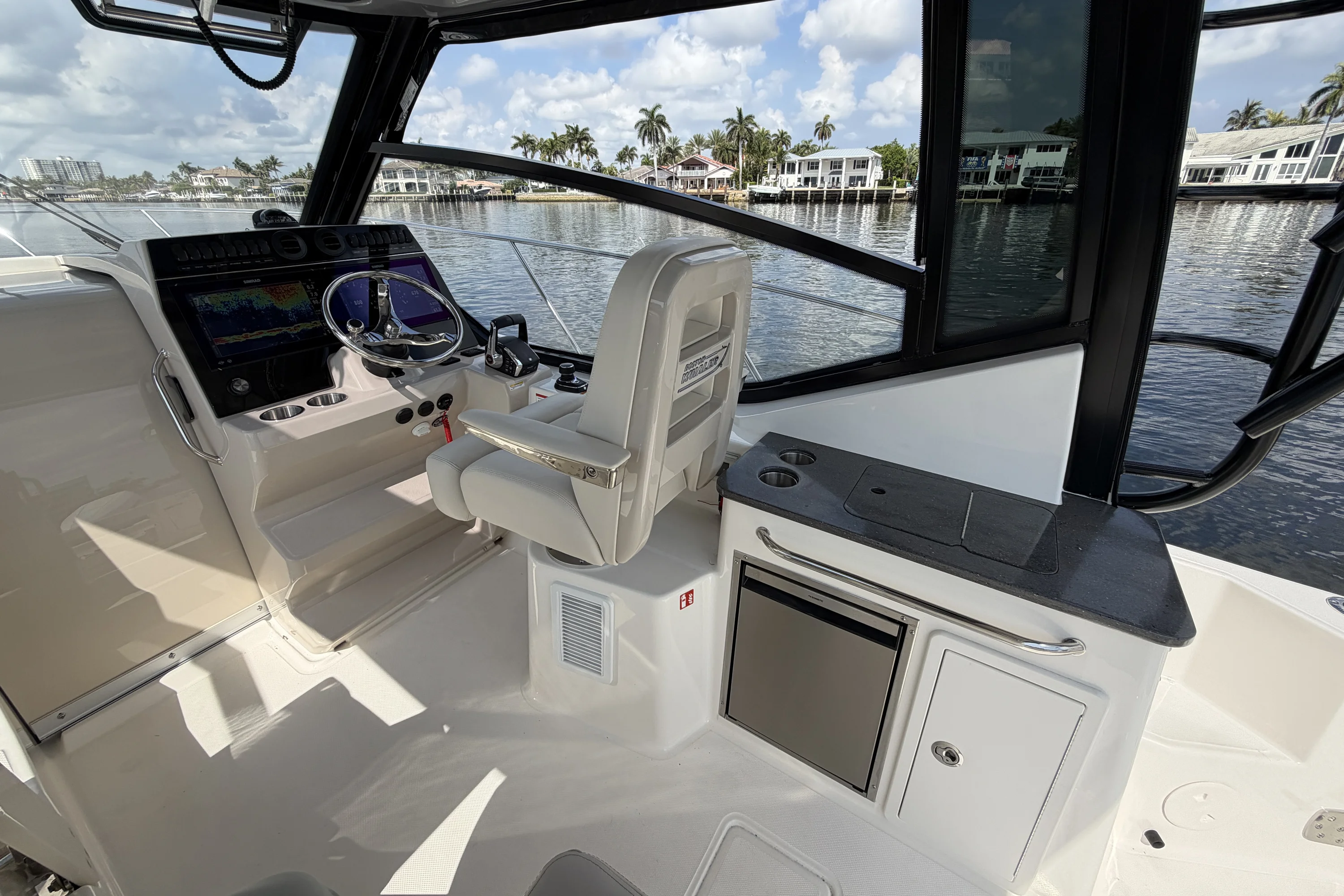 2026 Boston Whaler 325 Conquest Image Thumbnail #39