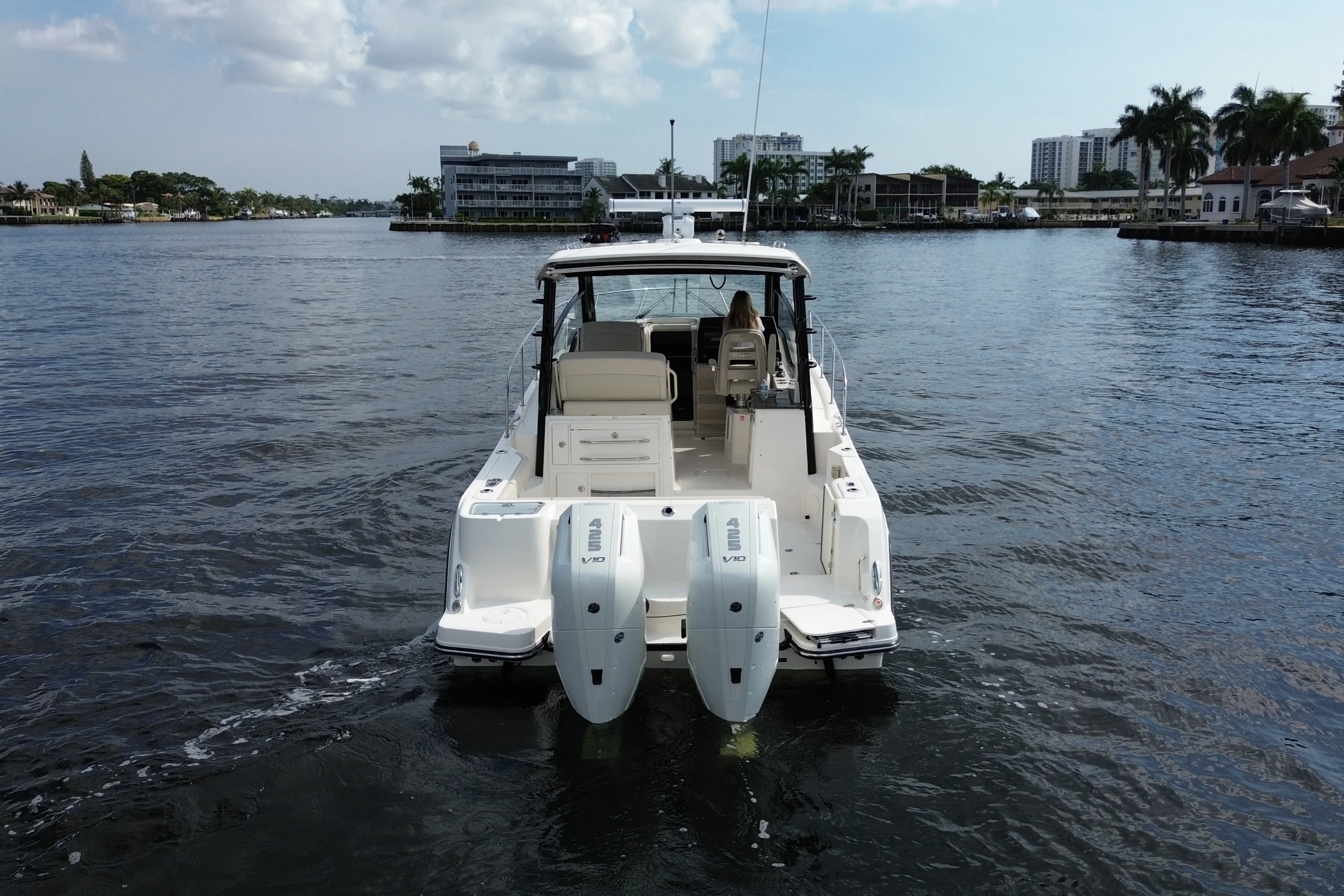 2026 Boston Whaler 325 Conquest Image Thumbnail #8