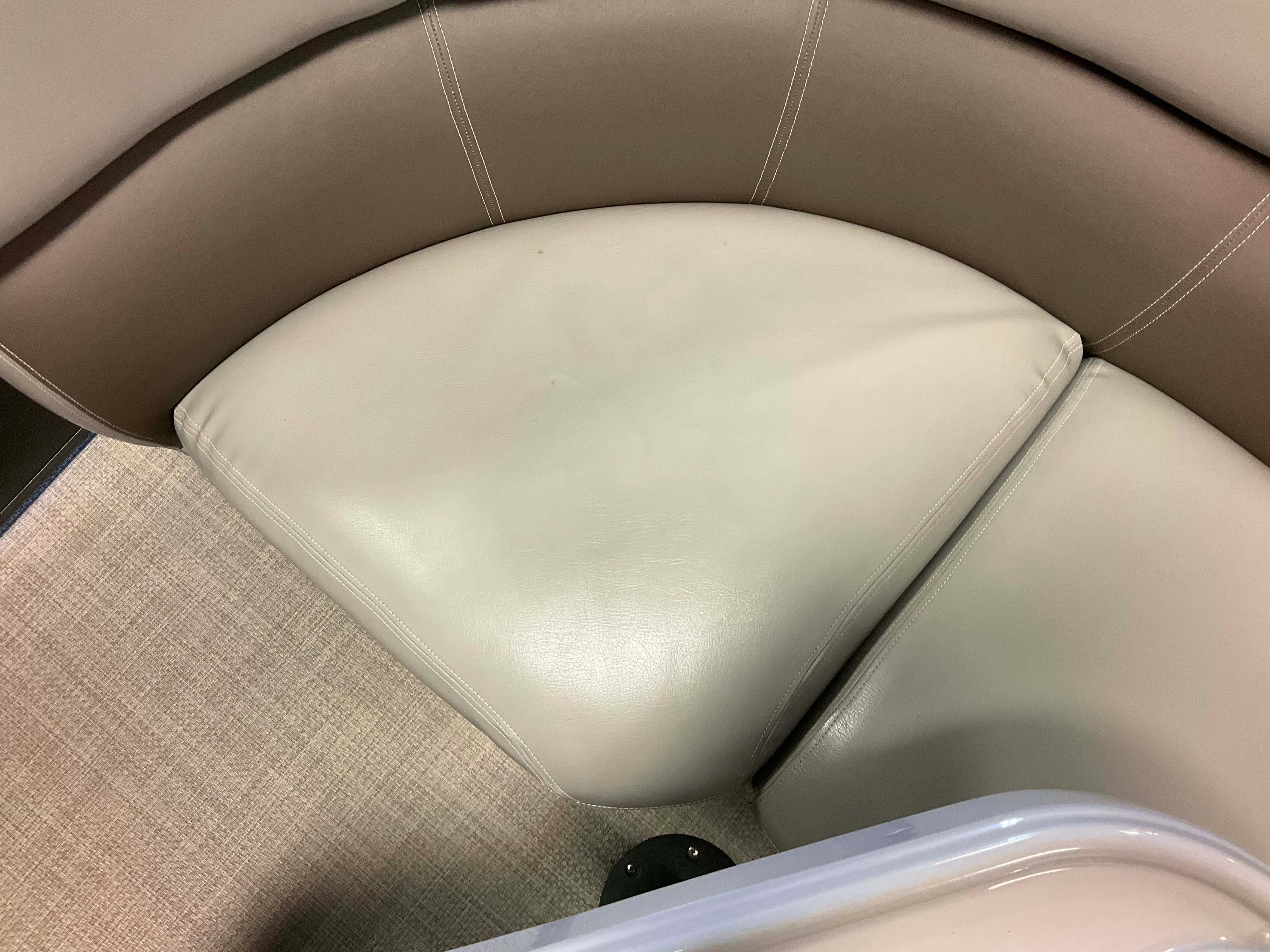 2014 Premier 235 Image Thumbnail #20