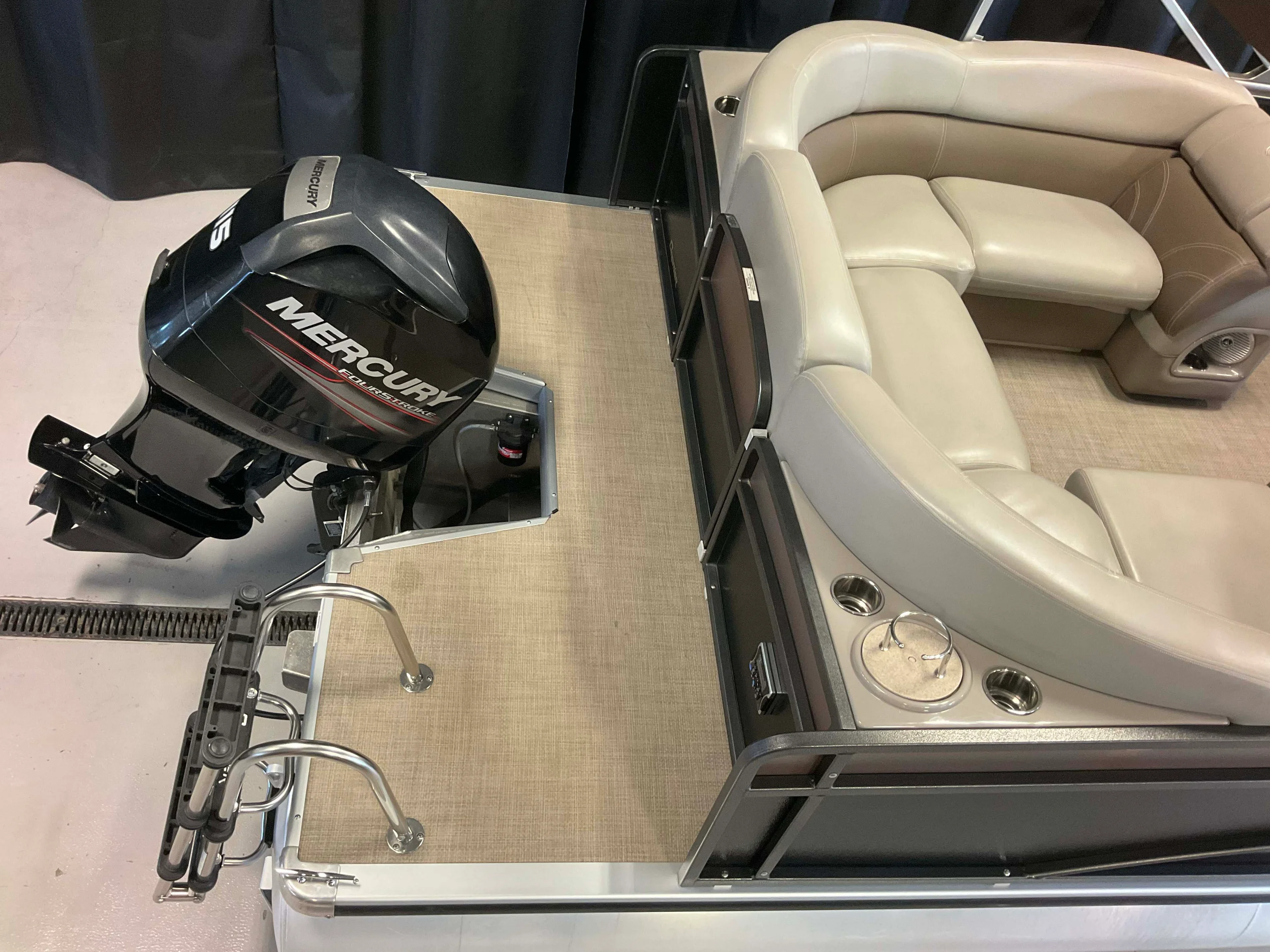 2014 Premier 235 Image Thumbnail #8