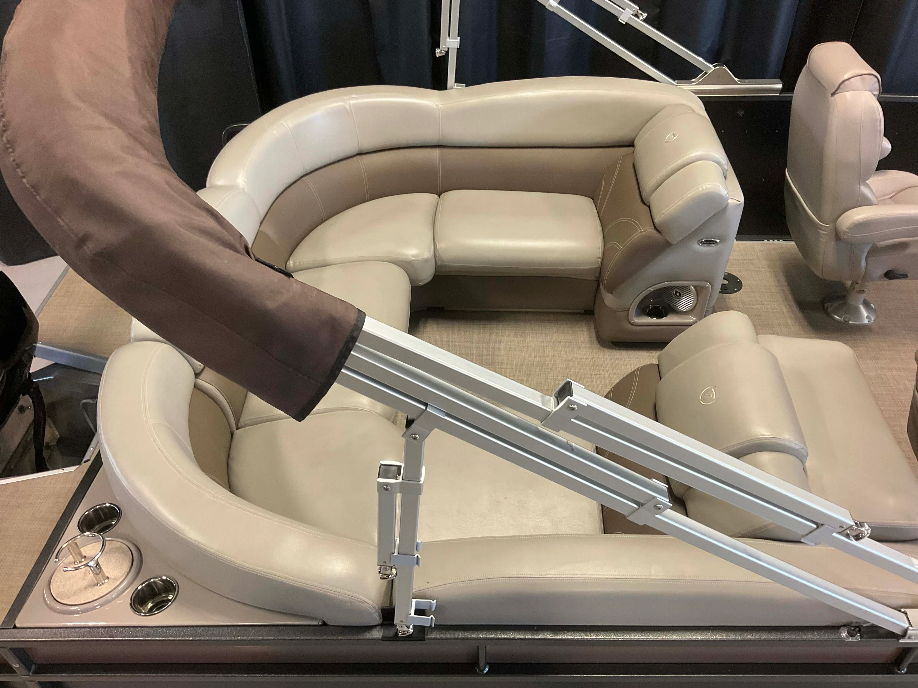 2014 Premier 235 Image Thumbnail #7