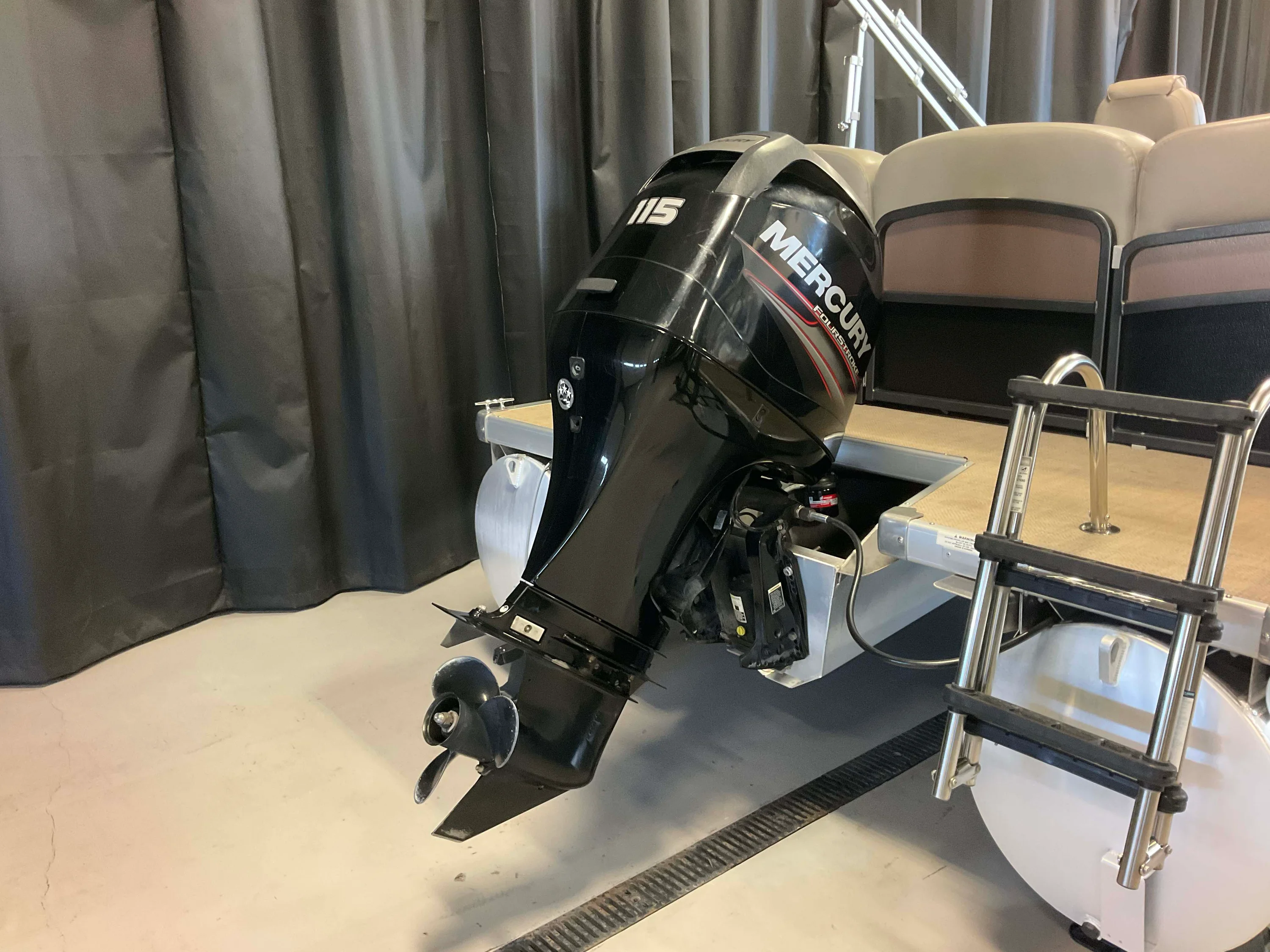 2014 Premier 235 Image Thumbnail #9