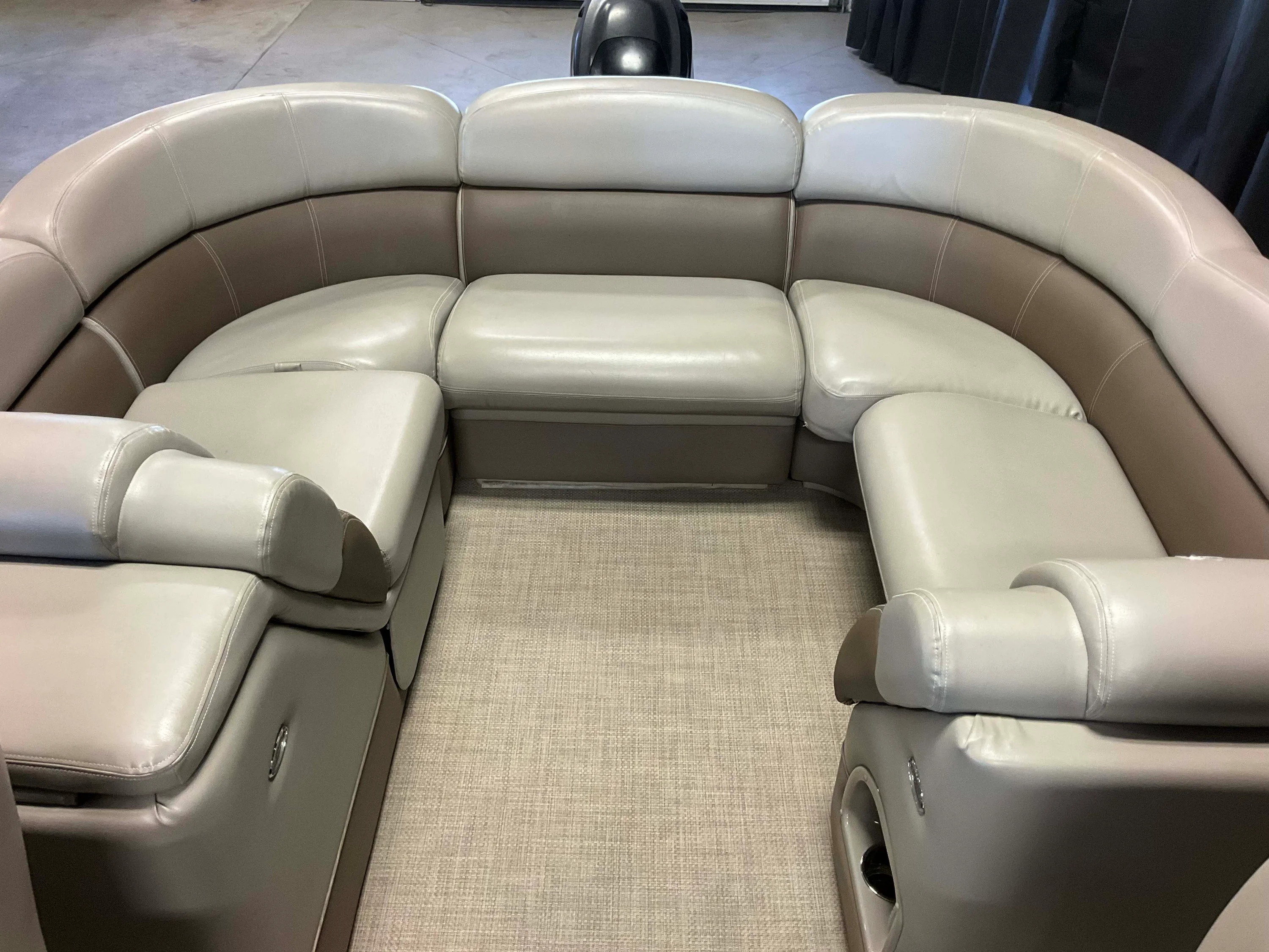 2014 Premier 235 Image Thumbnail #54