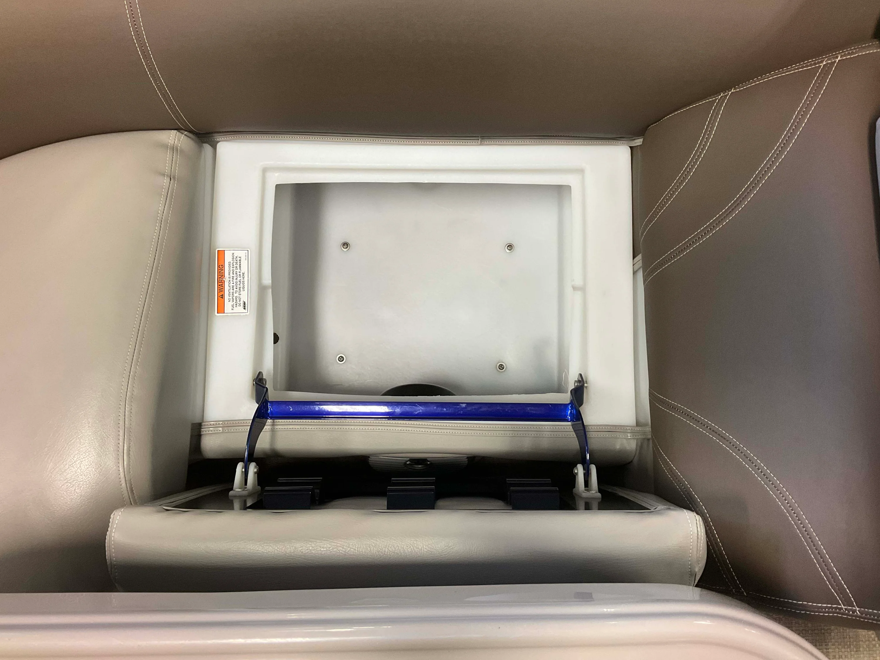 2014 Premier 235 Image Thumbnail #23