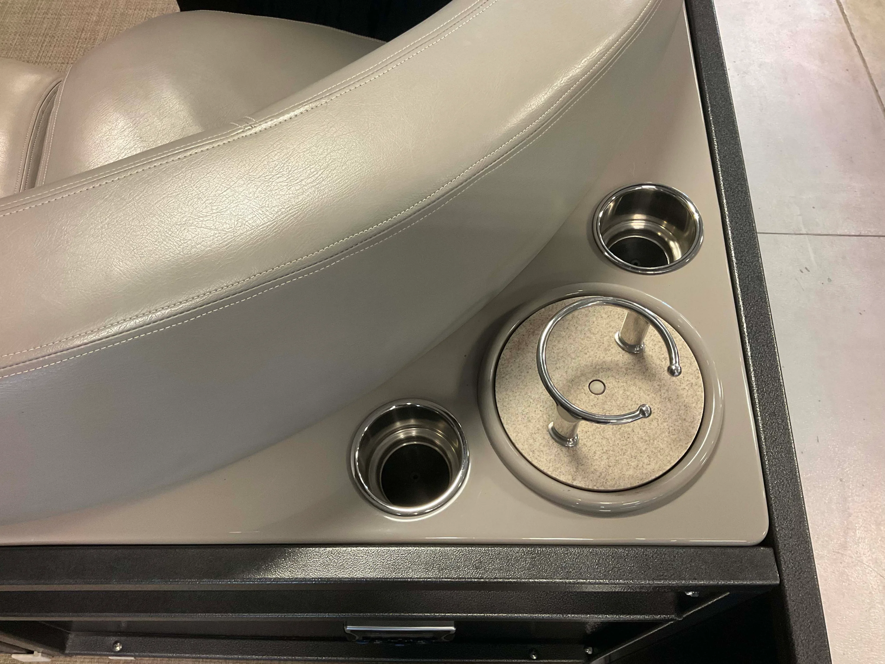 2014 Premier 235 Image Thumbnail #68