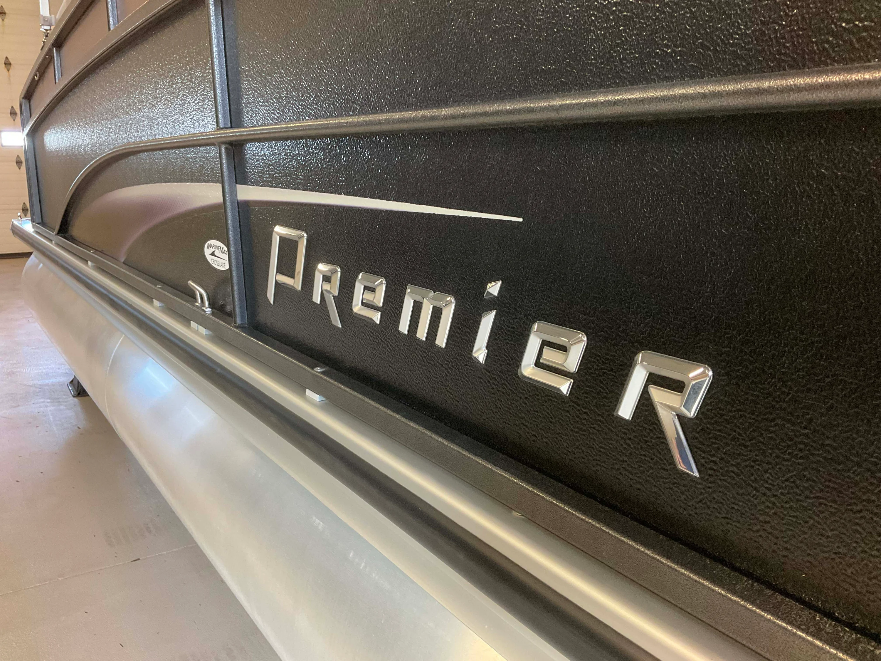 2014 Premier 235 Image Thumbnail #14