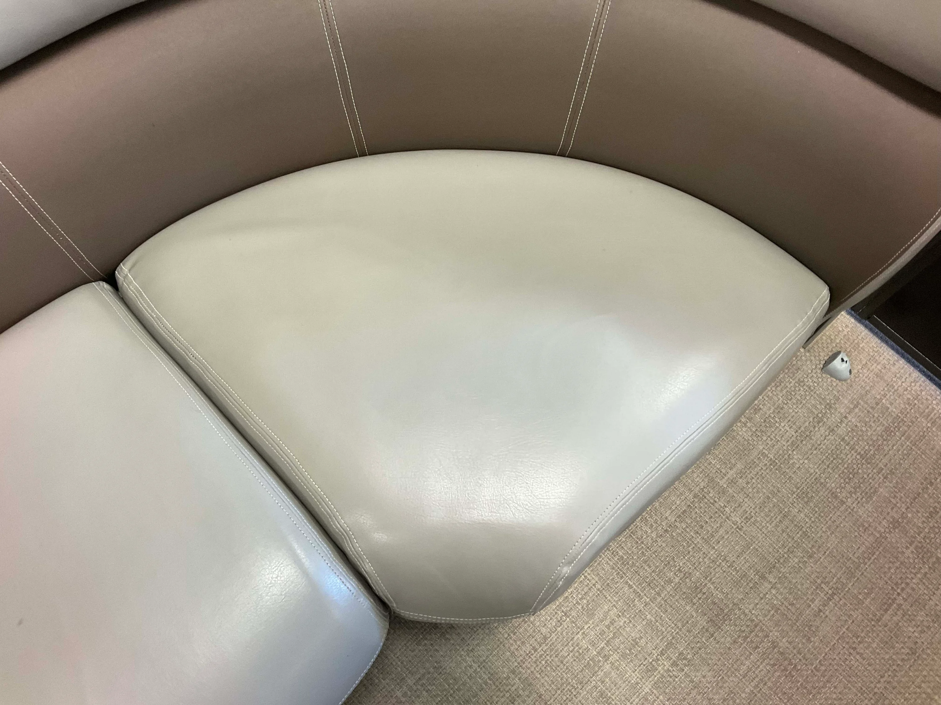 2014 Premier 235 Image Thumbnail #28