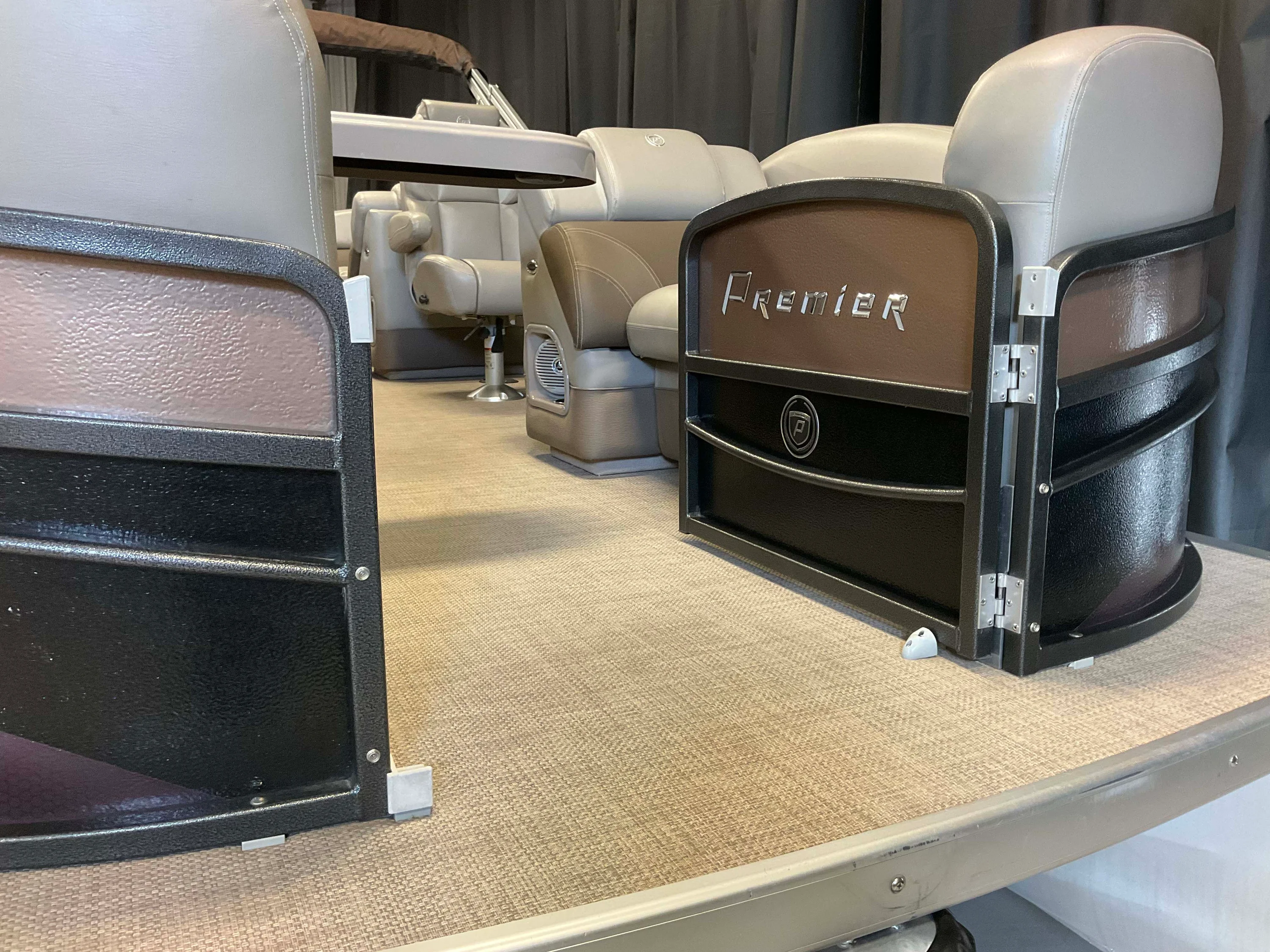 2014 Premier 235 Image Thumbnail #18