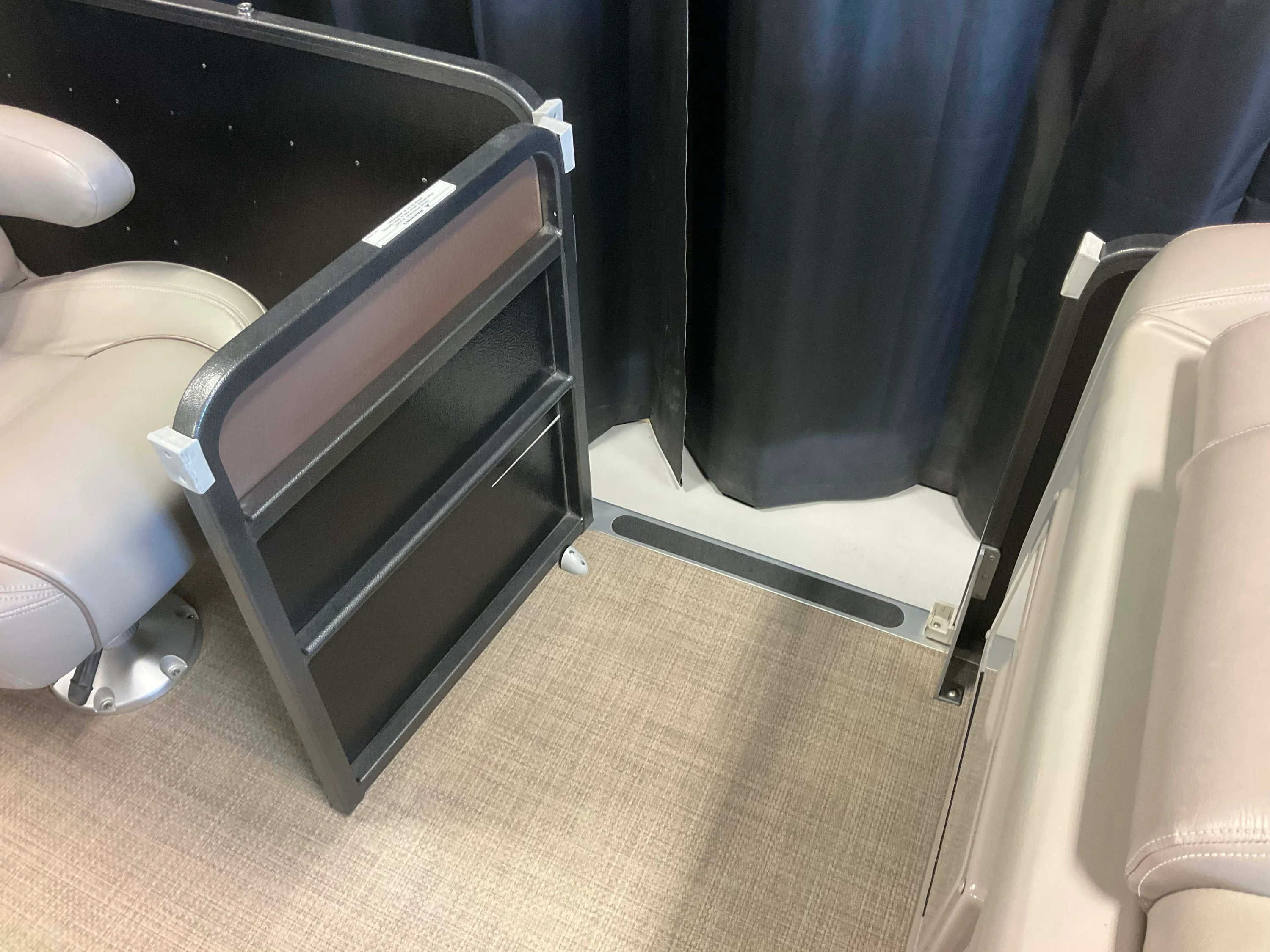 2014 Premier 235 Image Thumbnail #38