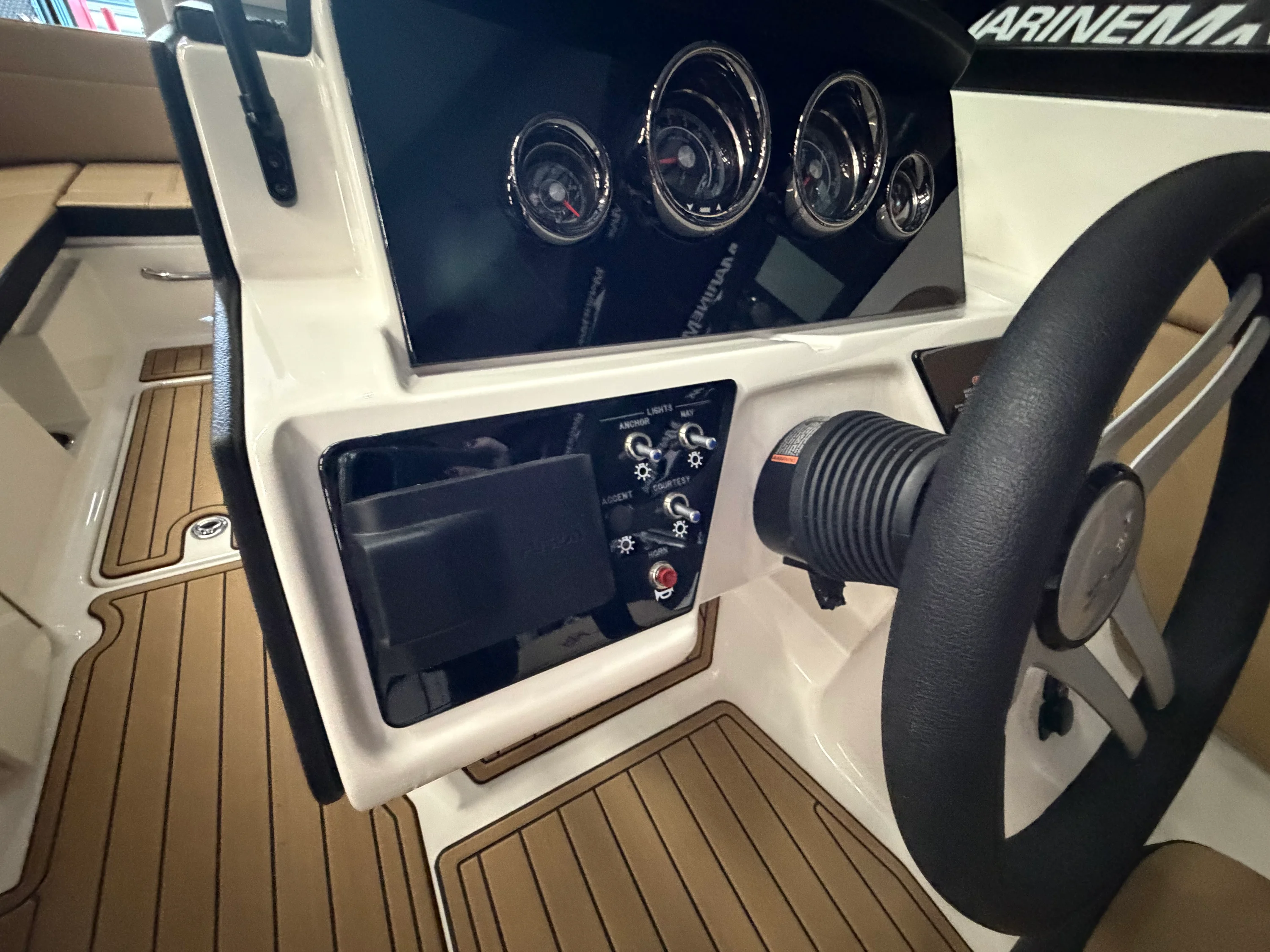 2024 Sea Ray SPX 230 Image Thumbnail #23