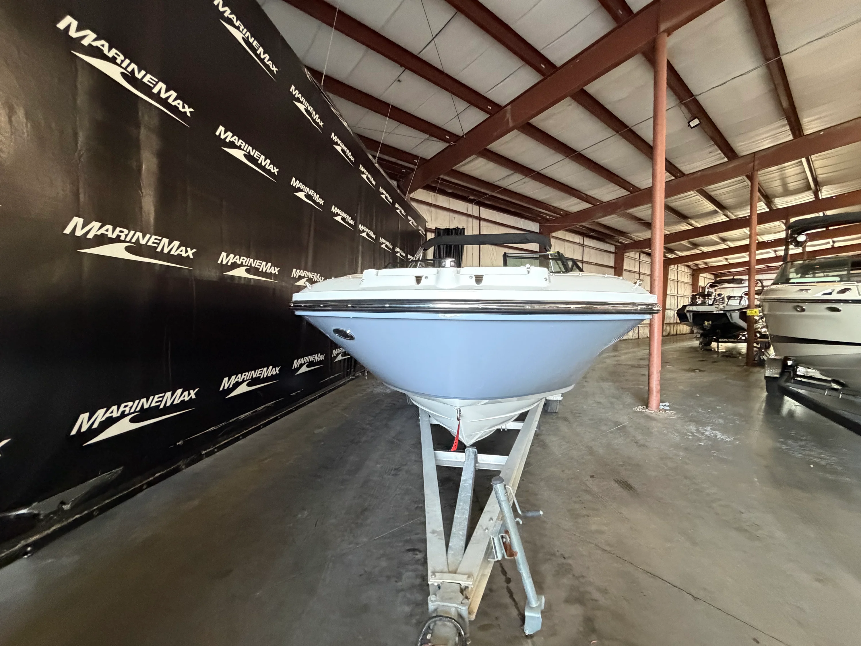 2024 Sea Ray SPX 230 Image Thumbnail #2