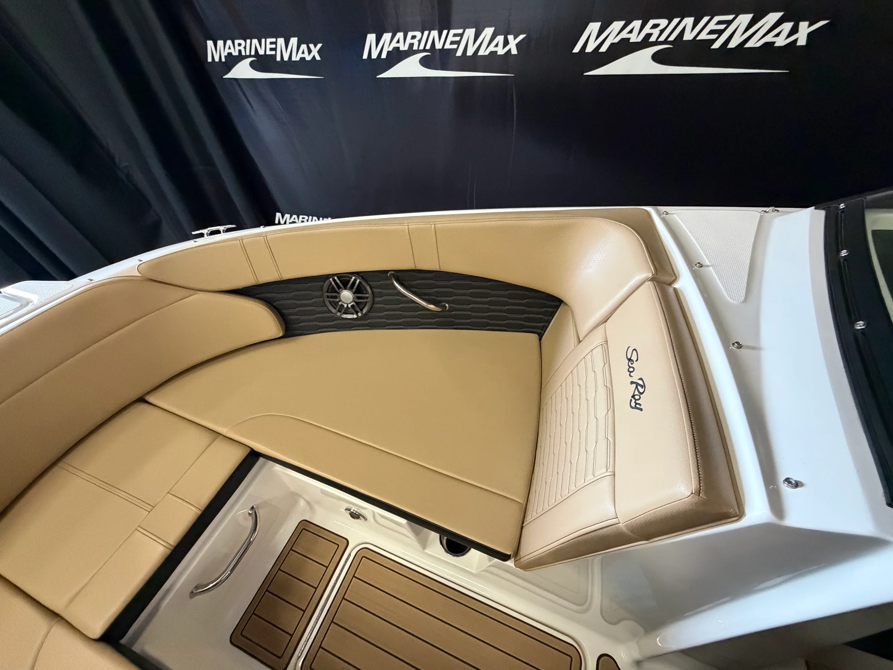 2024 Sea Ray SPX 230 Image Thumbnail #30