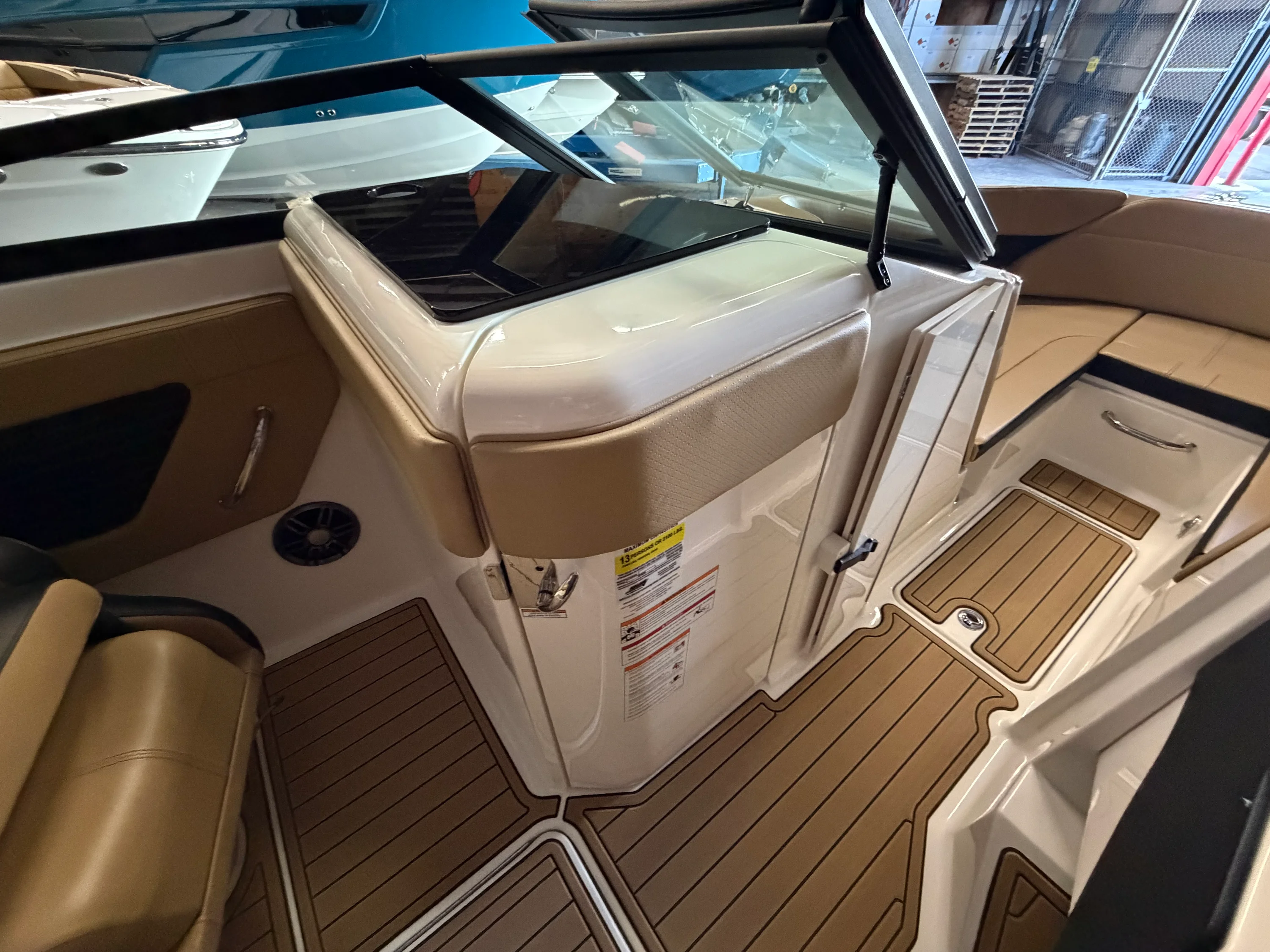 2024 Sea Ray SPX 230 Image Thumbnail #28