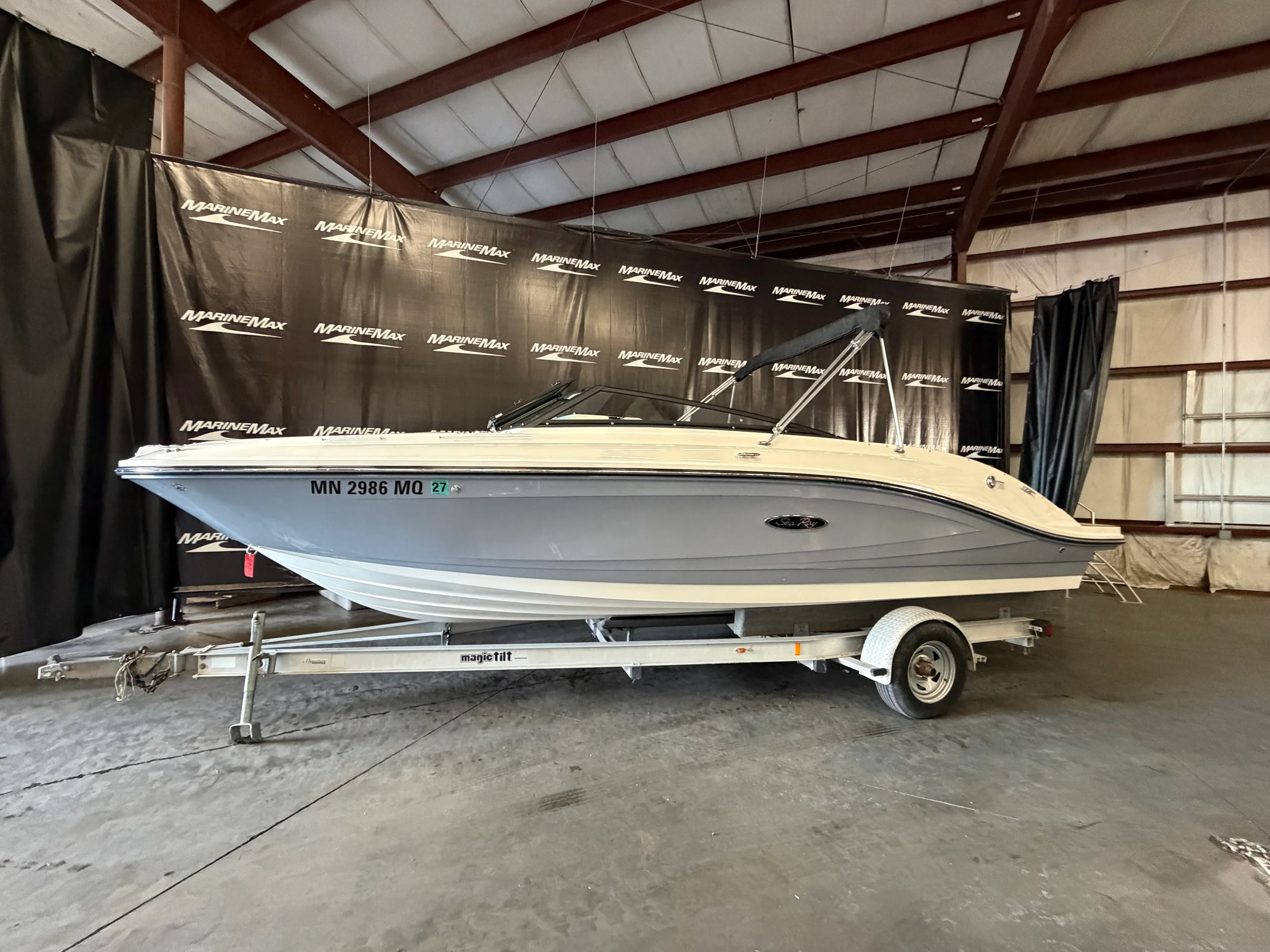 2024 Sea Ray SPX 230 Image Thumbnail #0