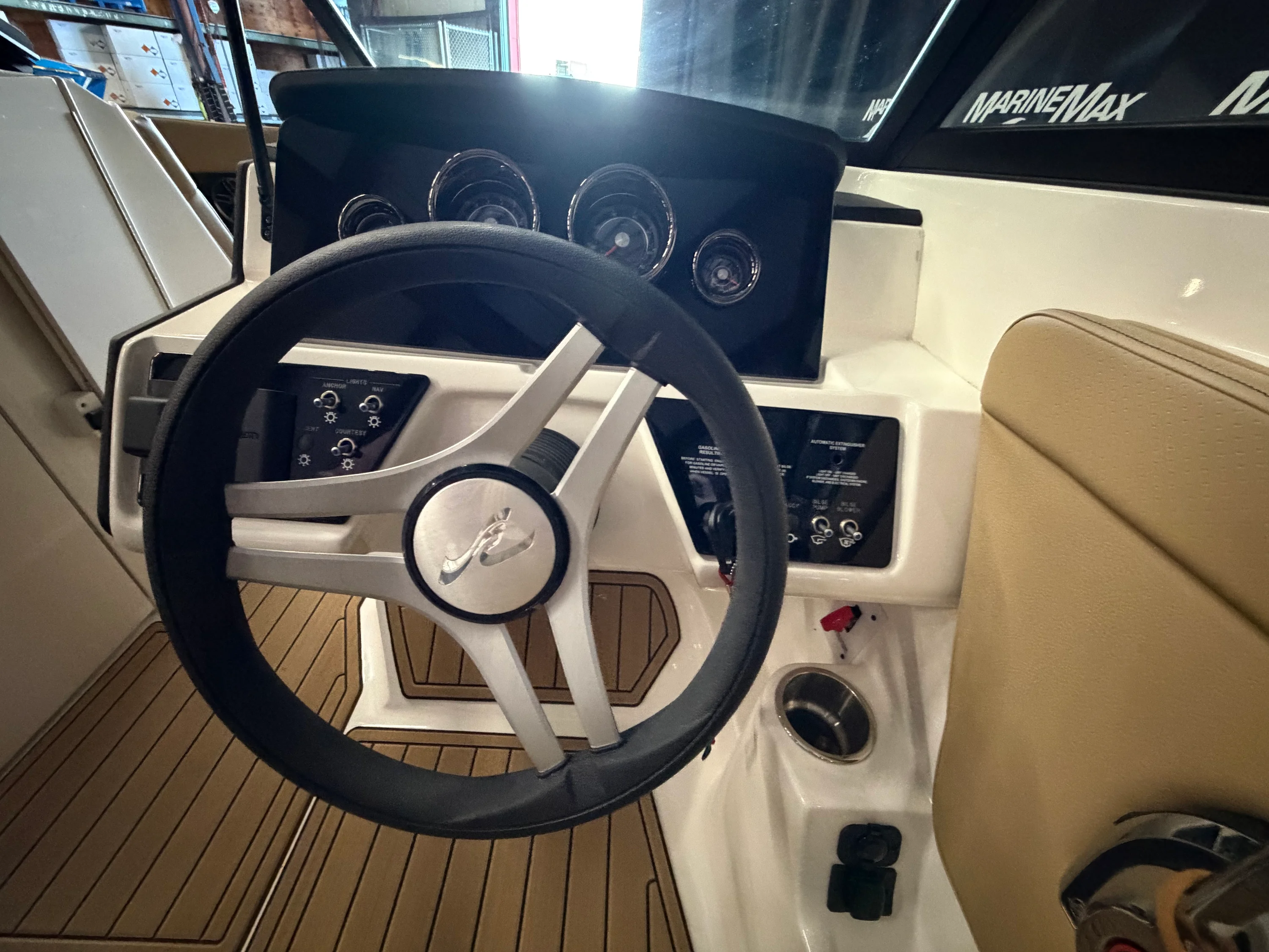 2024 Sea Ray SPX 230 Image Thumbnail #18