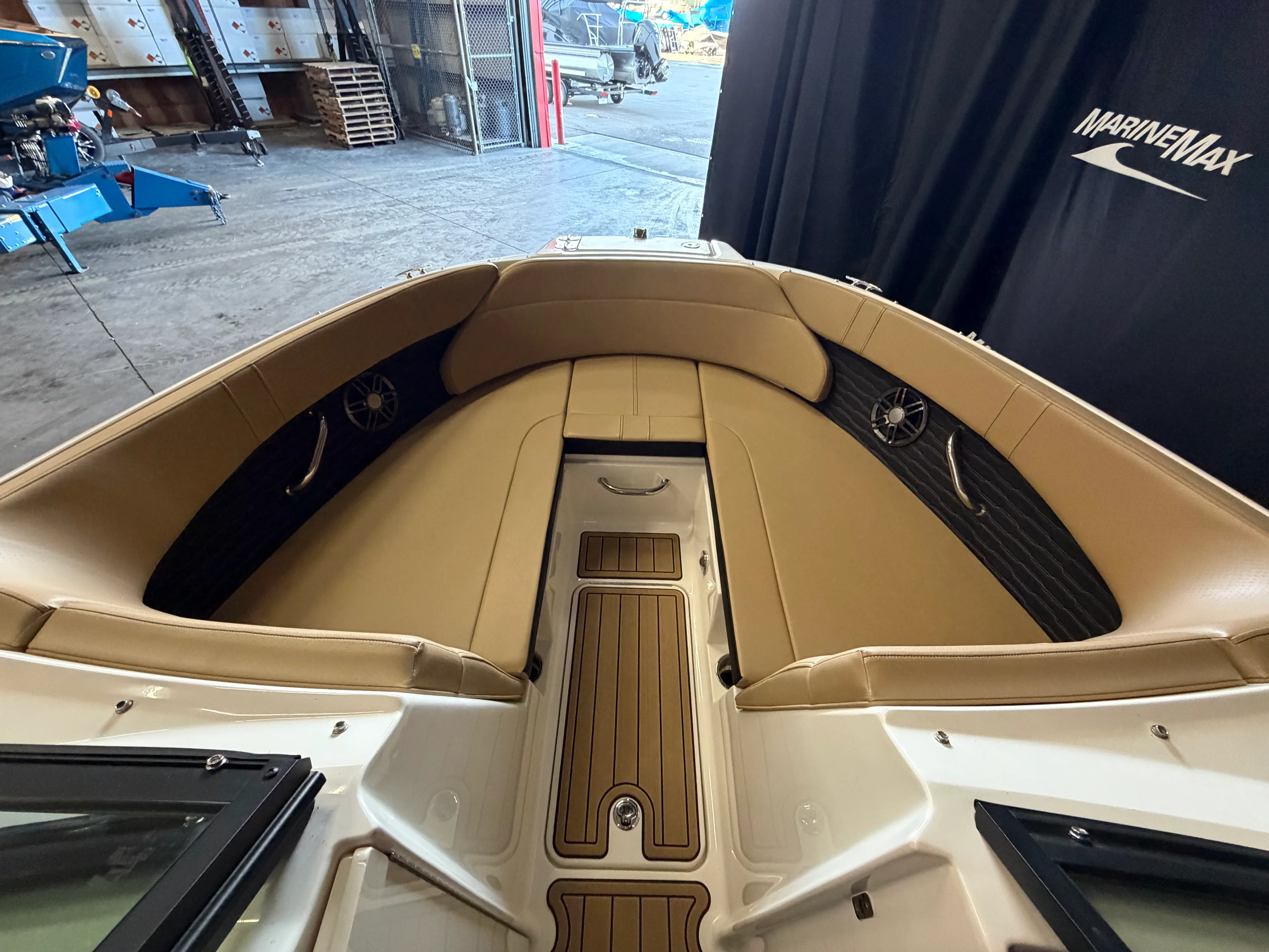 2024 Sea Ray SPX 230 Image Thumbnail #31