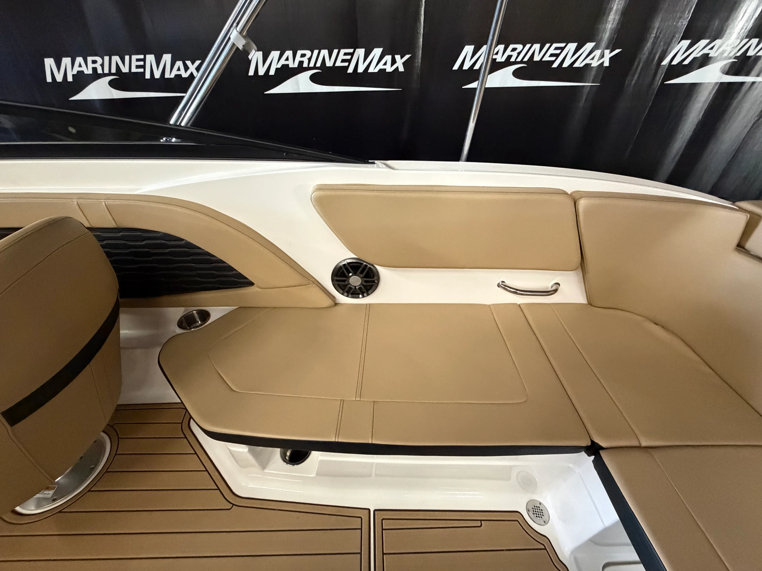 2024 Sea Ray SPX 230 Image Thumbnail #17