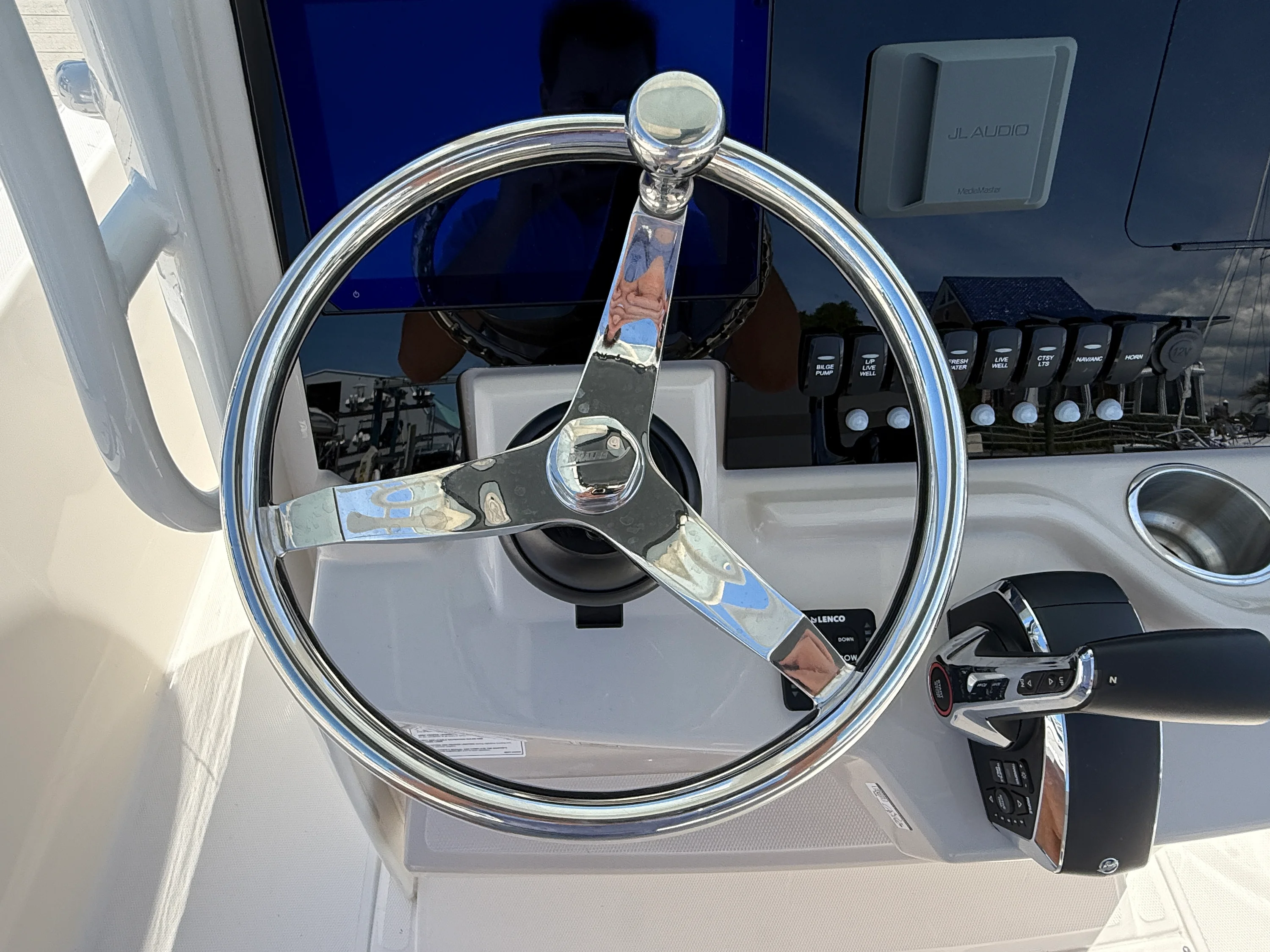 2026 Boston Whaler 250 Dauntless Image Thumbnail #19
