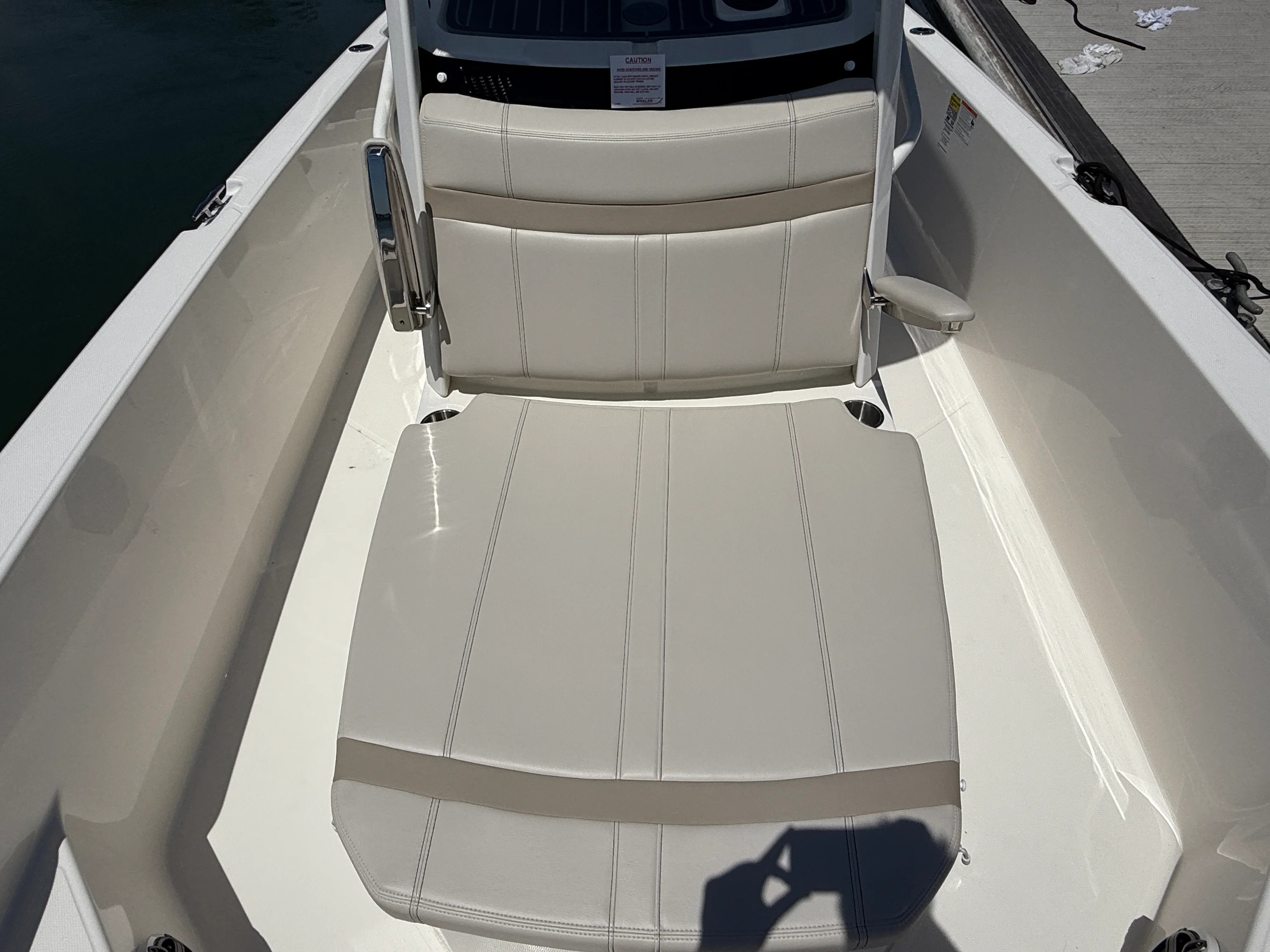 2026 Boston Whaler 250 Dauntless Image Thumbnail #24