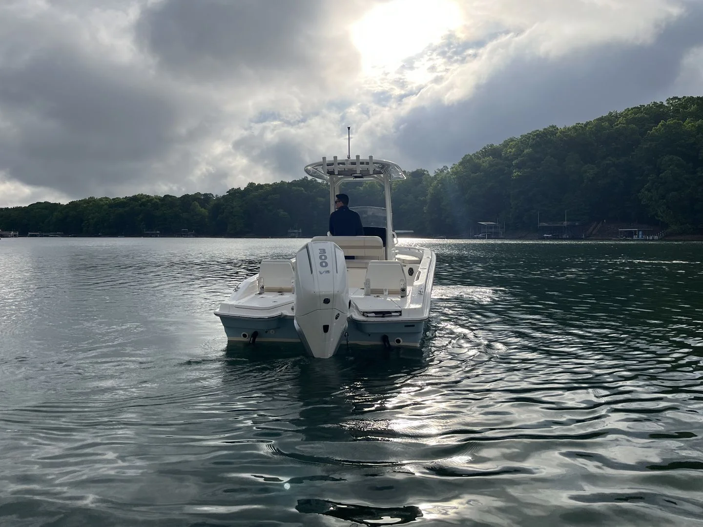 2026 Boston Whaler 250 Dauntless Image Thumbnail #2
