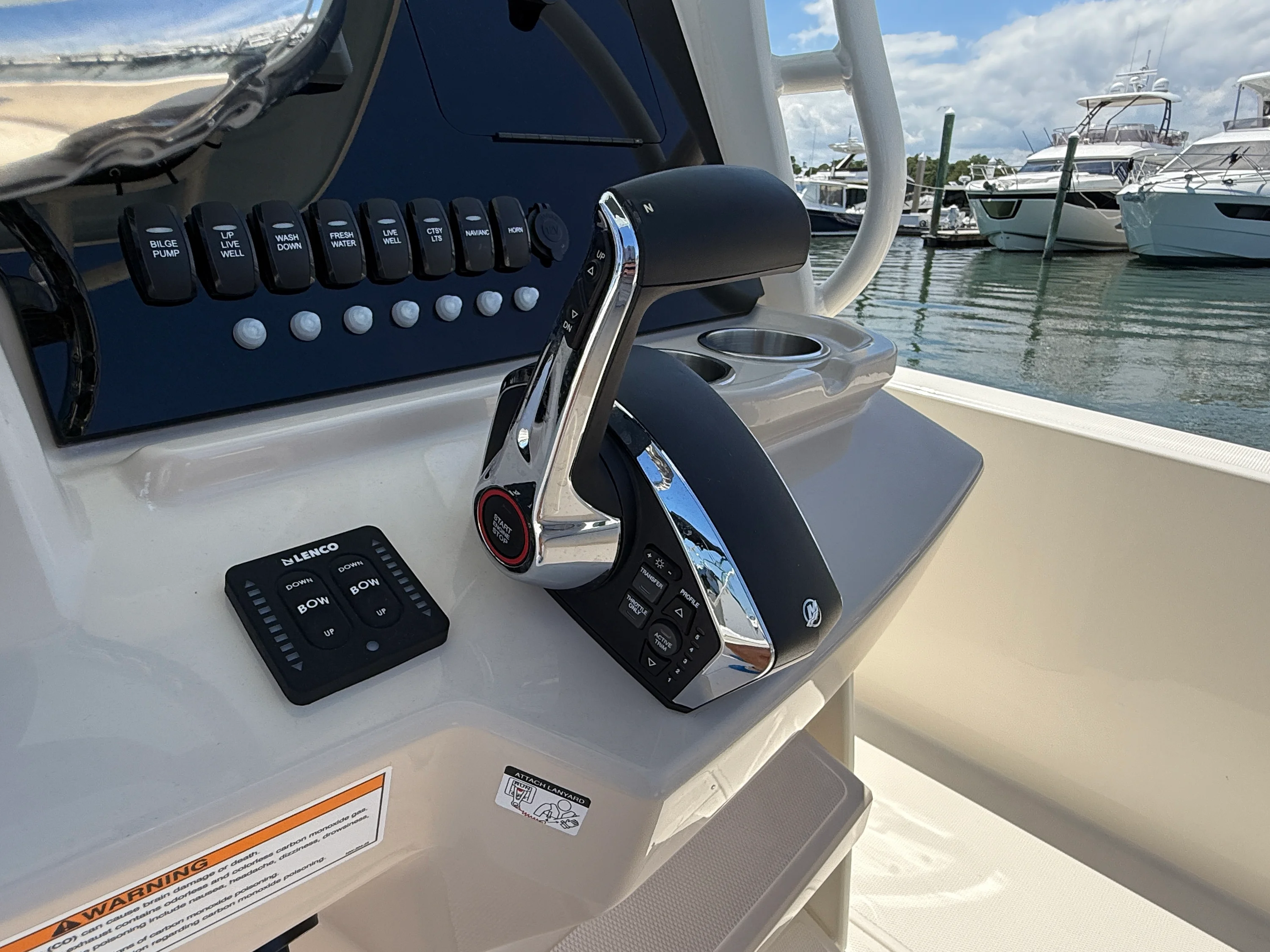 2026 Boston Whaler 250 Dauntless Image Thumbnail #18