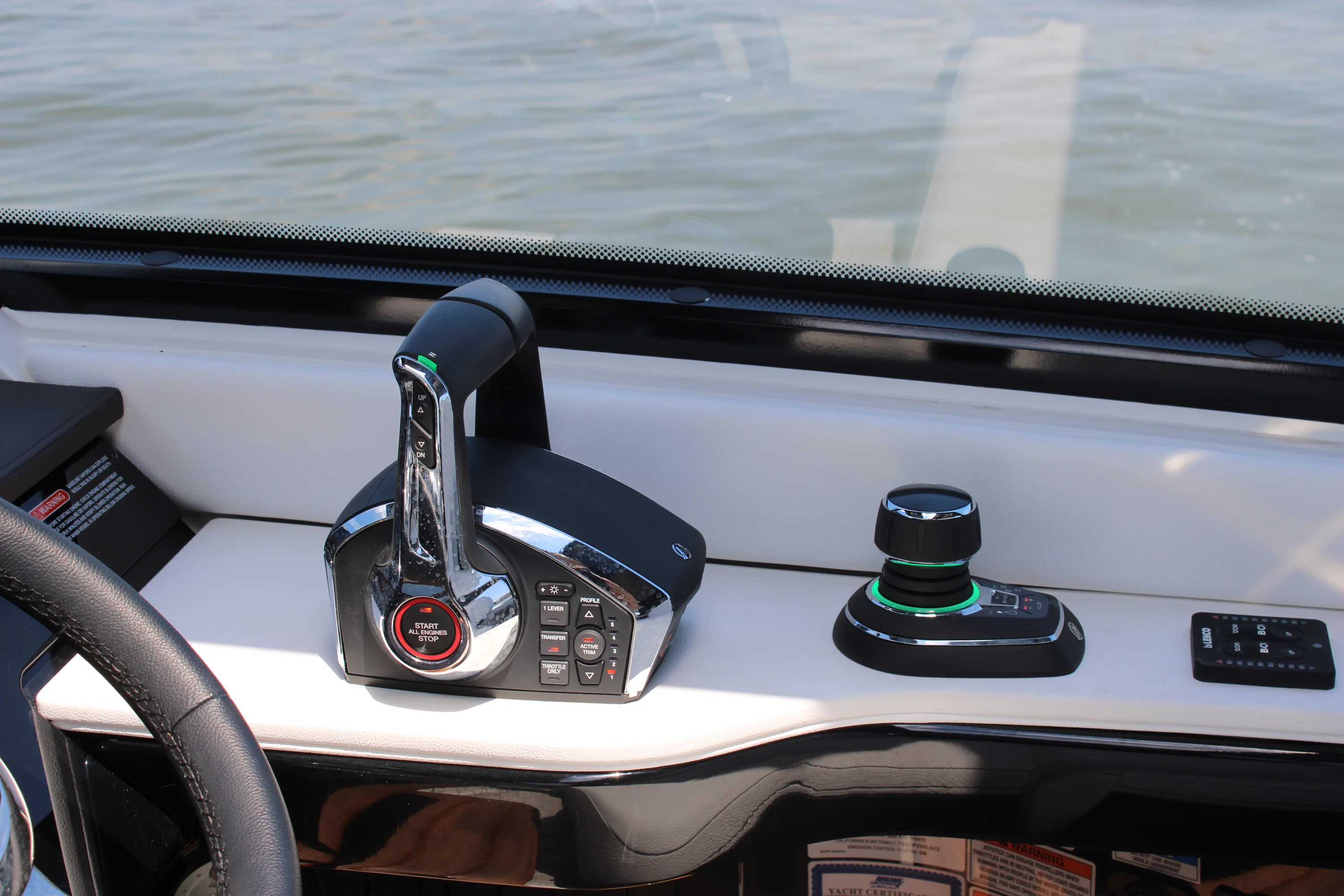 2026 Sea Ray Sundancer 370 Outboard Image Thumbnail #59