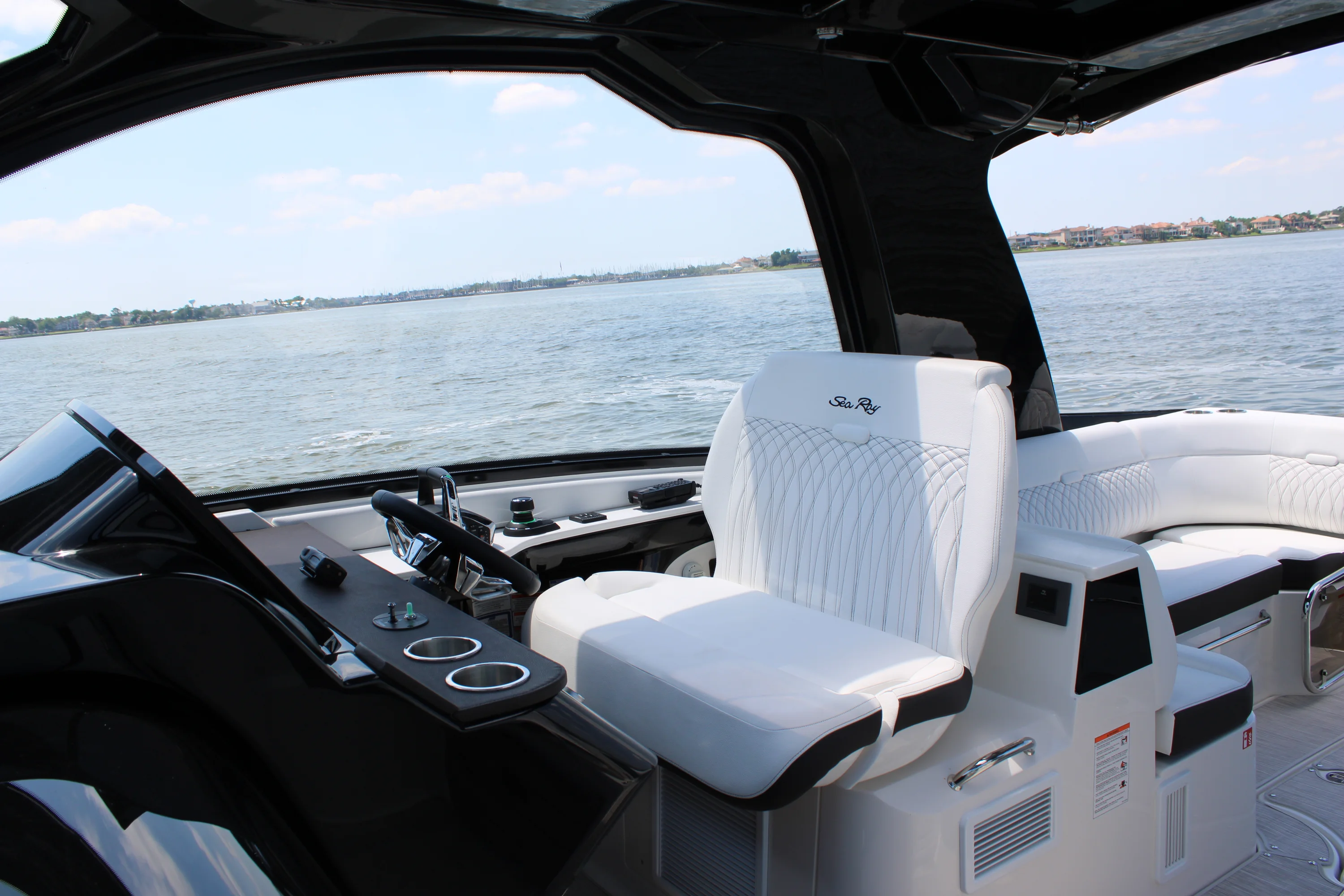 2026 Sea Ray Sundancer 370 Outboard Image Thumbnail #83