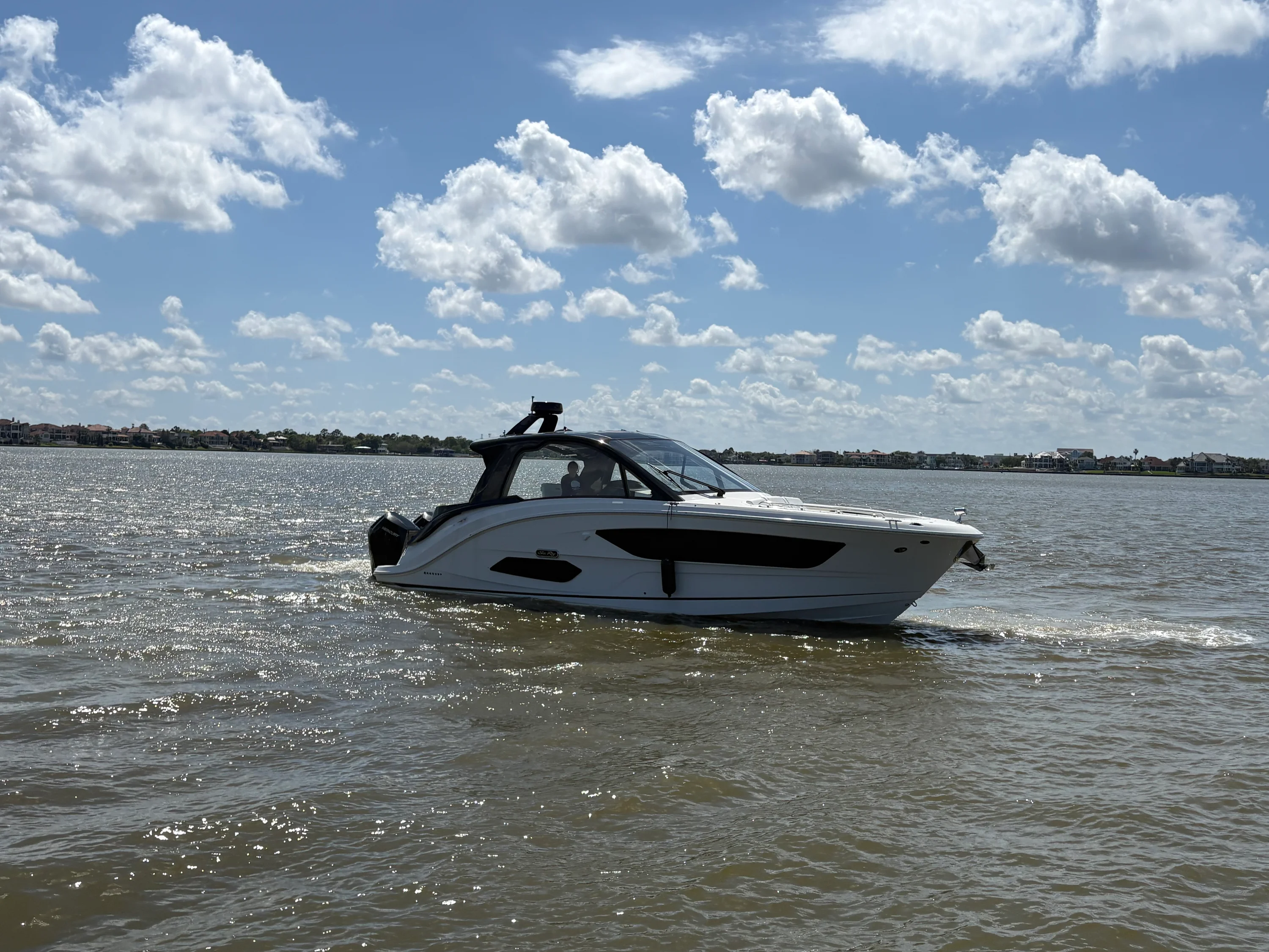 2026 Sea Ray Sundancer 370 Outboard Image Thumbnail #1