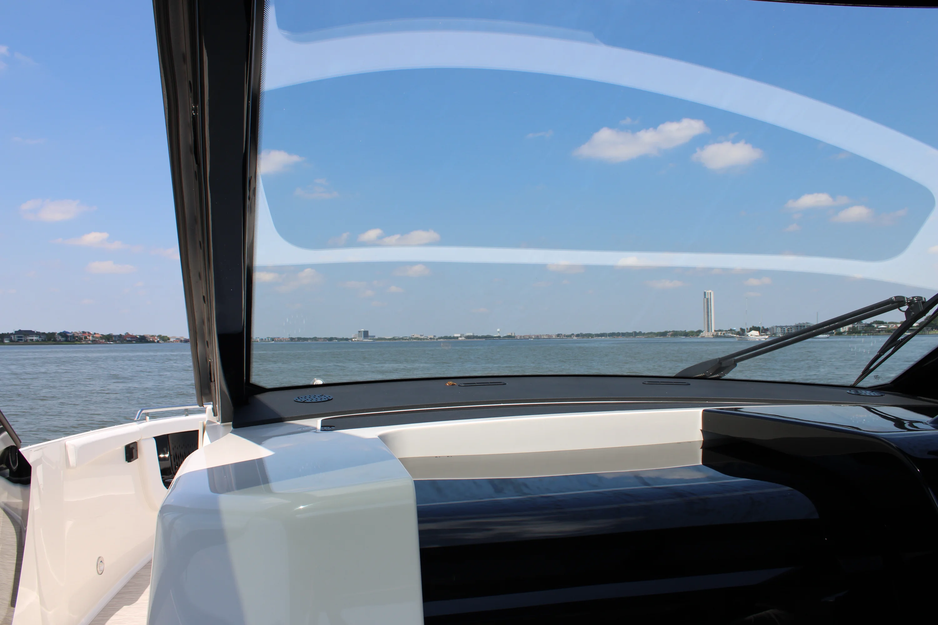 2026 Sea Ray Sundancer 370 Outboard Image Thumbnail #73