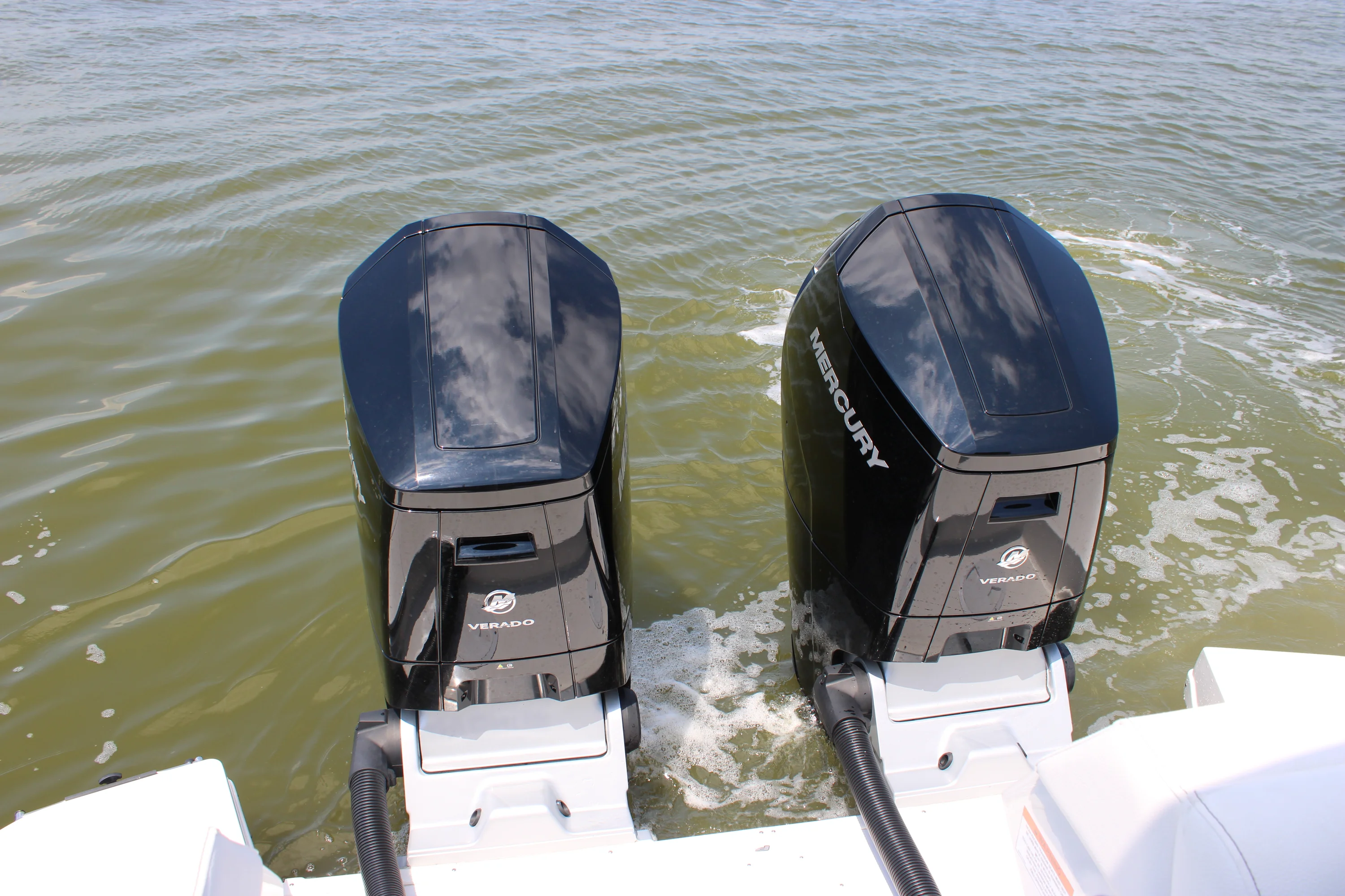 2026 Sea Ray Sundancer 370 Outboard Image Thumbnail #72