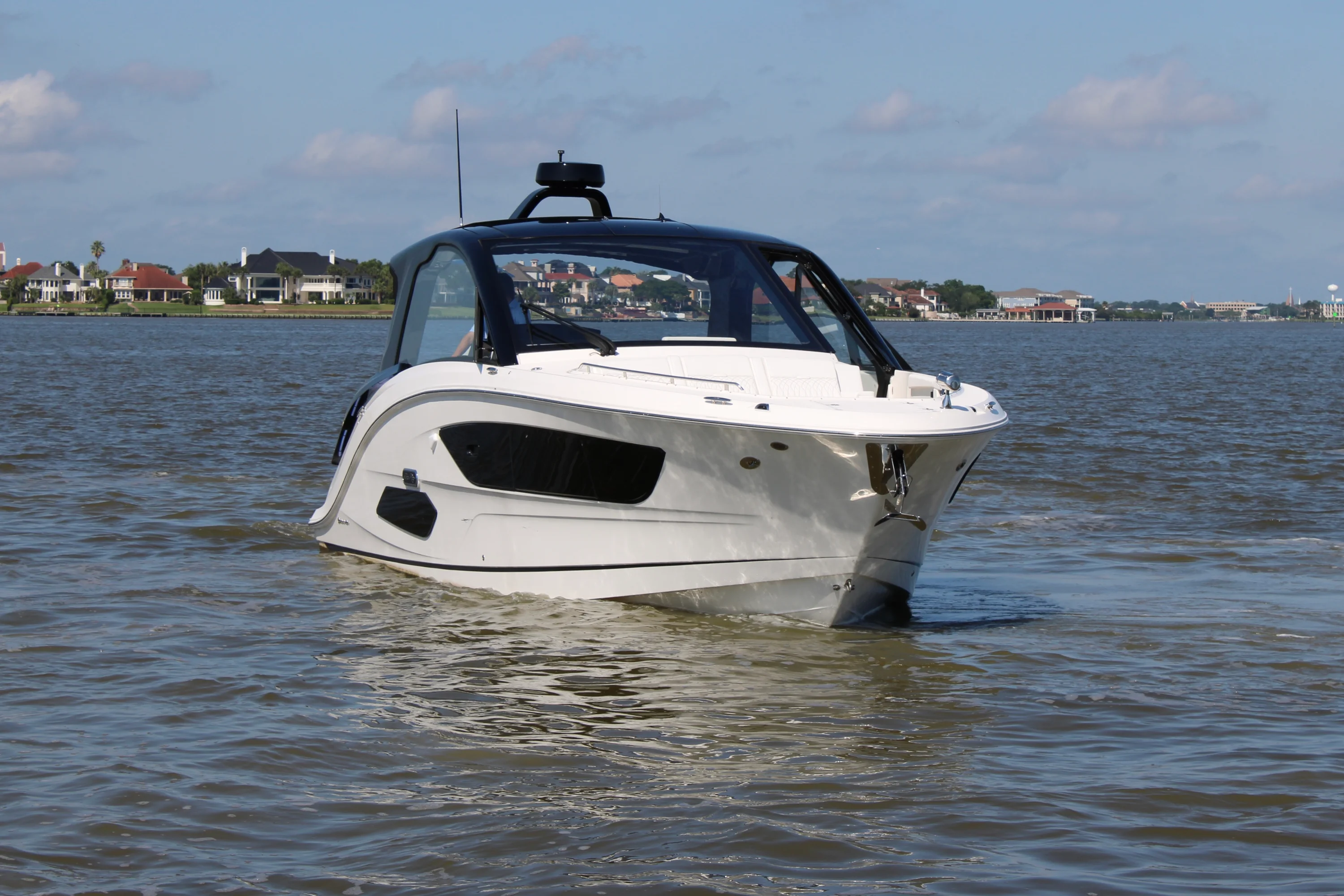 2026 Sea Ray Sundancer 370 Outboard Image Thumbnail #4