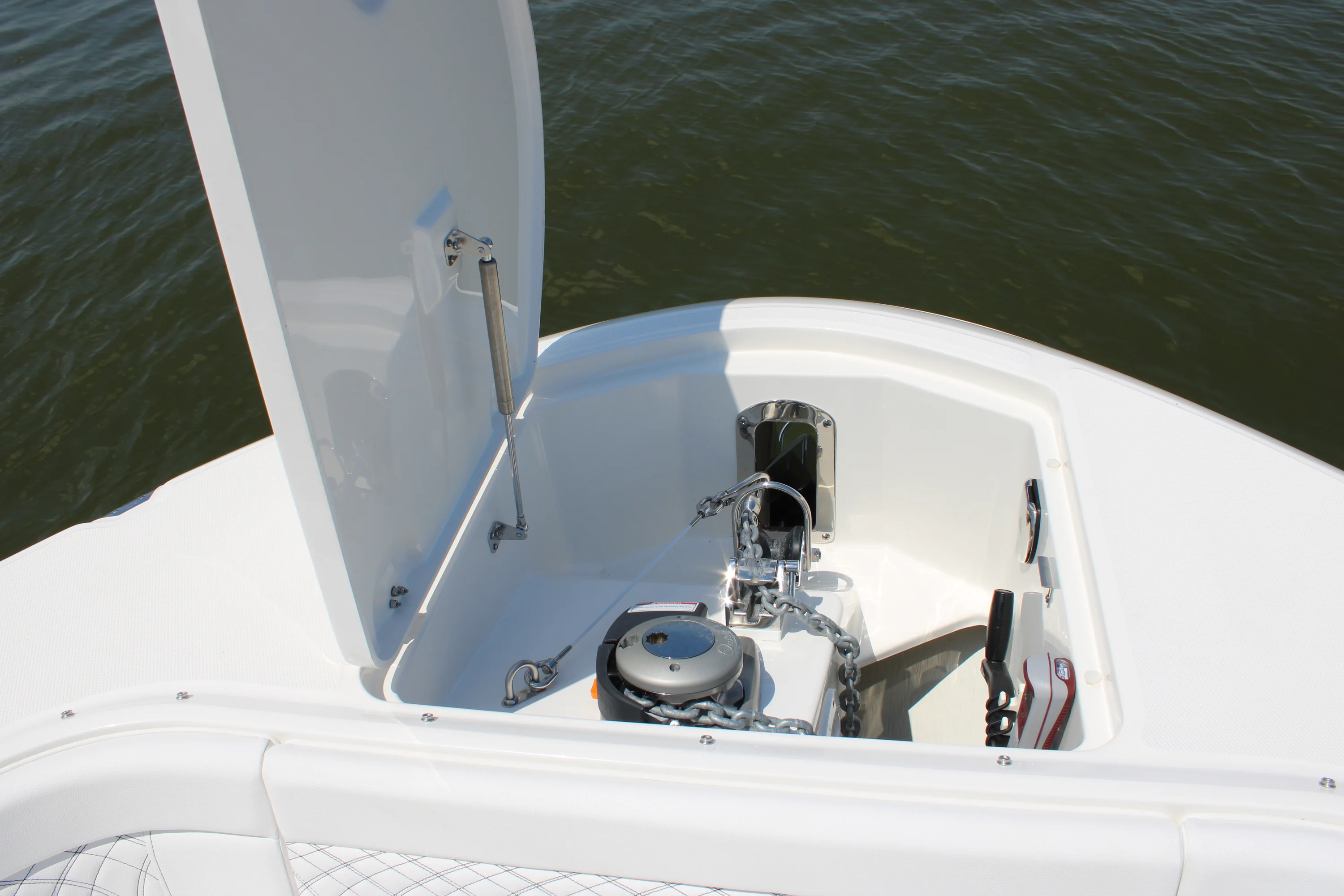 2026 Sea Ray Sundancer 370 Outboard Image Thumbnail #44