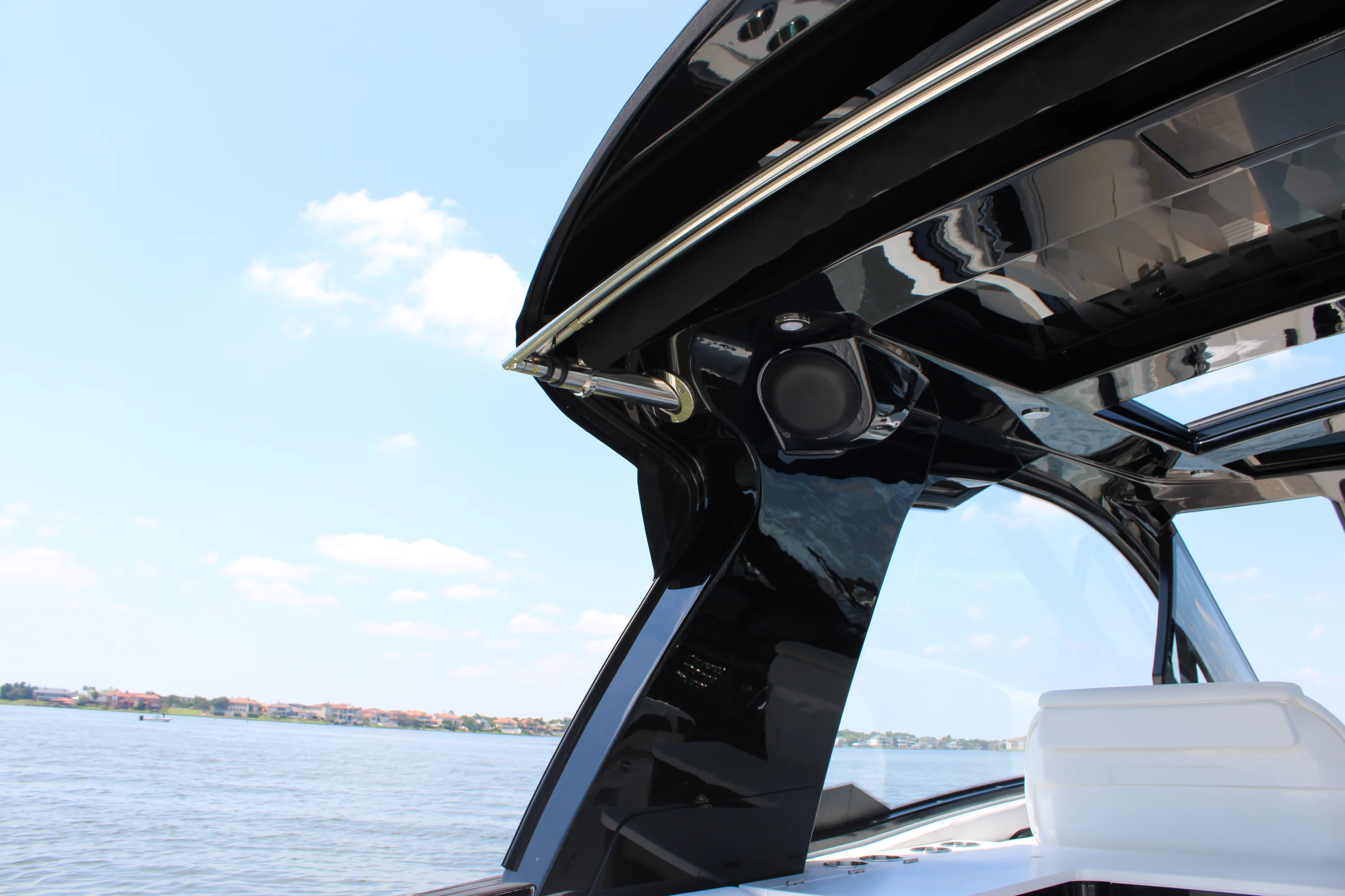 2026 Sea Ray Sundancer 370 Outboard Image Thumbnail #71