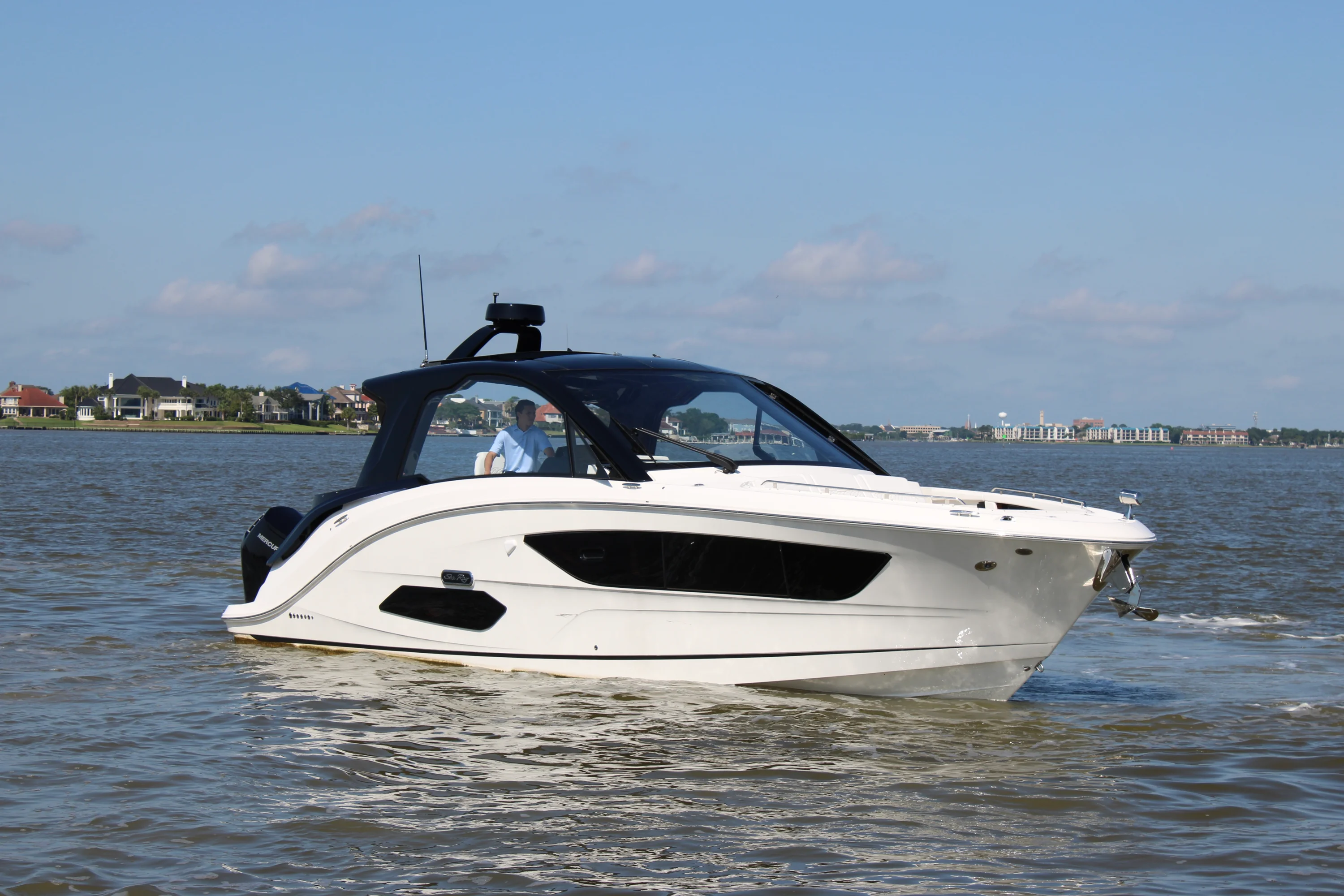 2026 Sea Ray Sundancer 370 Outboard Image Thumbnail #5