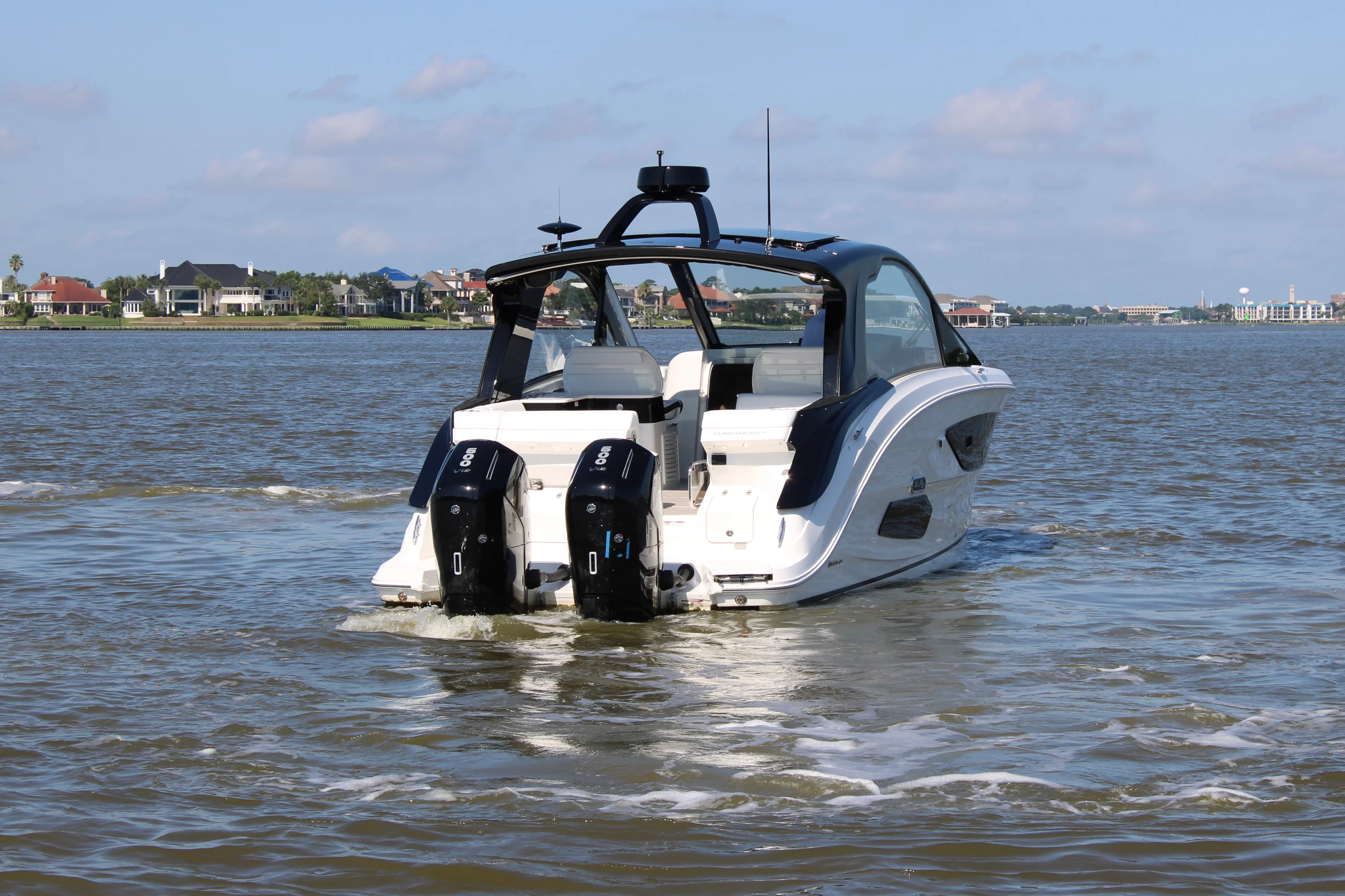 2026 Sea Ray Sundancer 370 Outboard Image Thumbnail #8