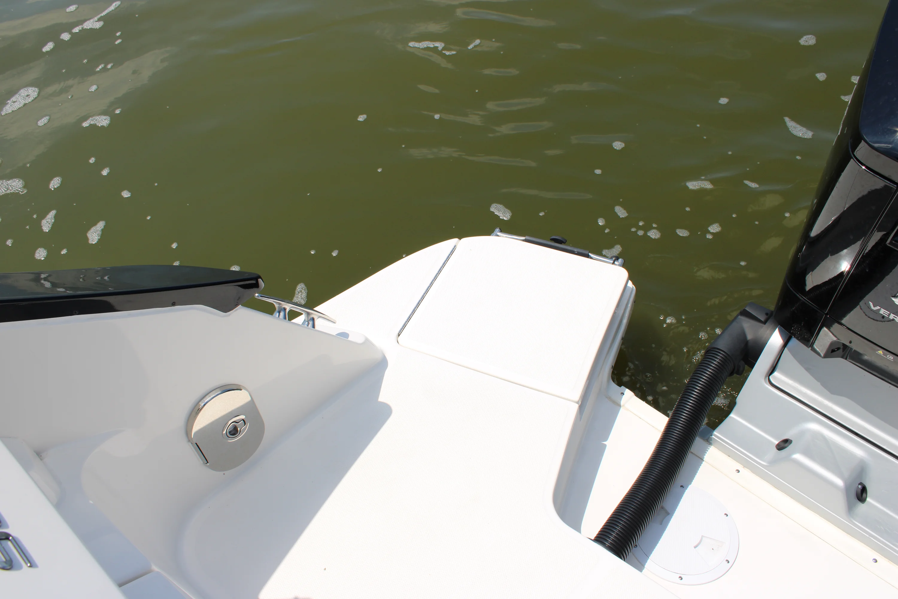 2026 Sea Ray Sundancer 370 Outboard Image Thumbnail #78