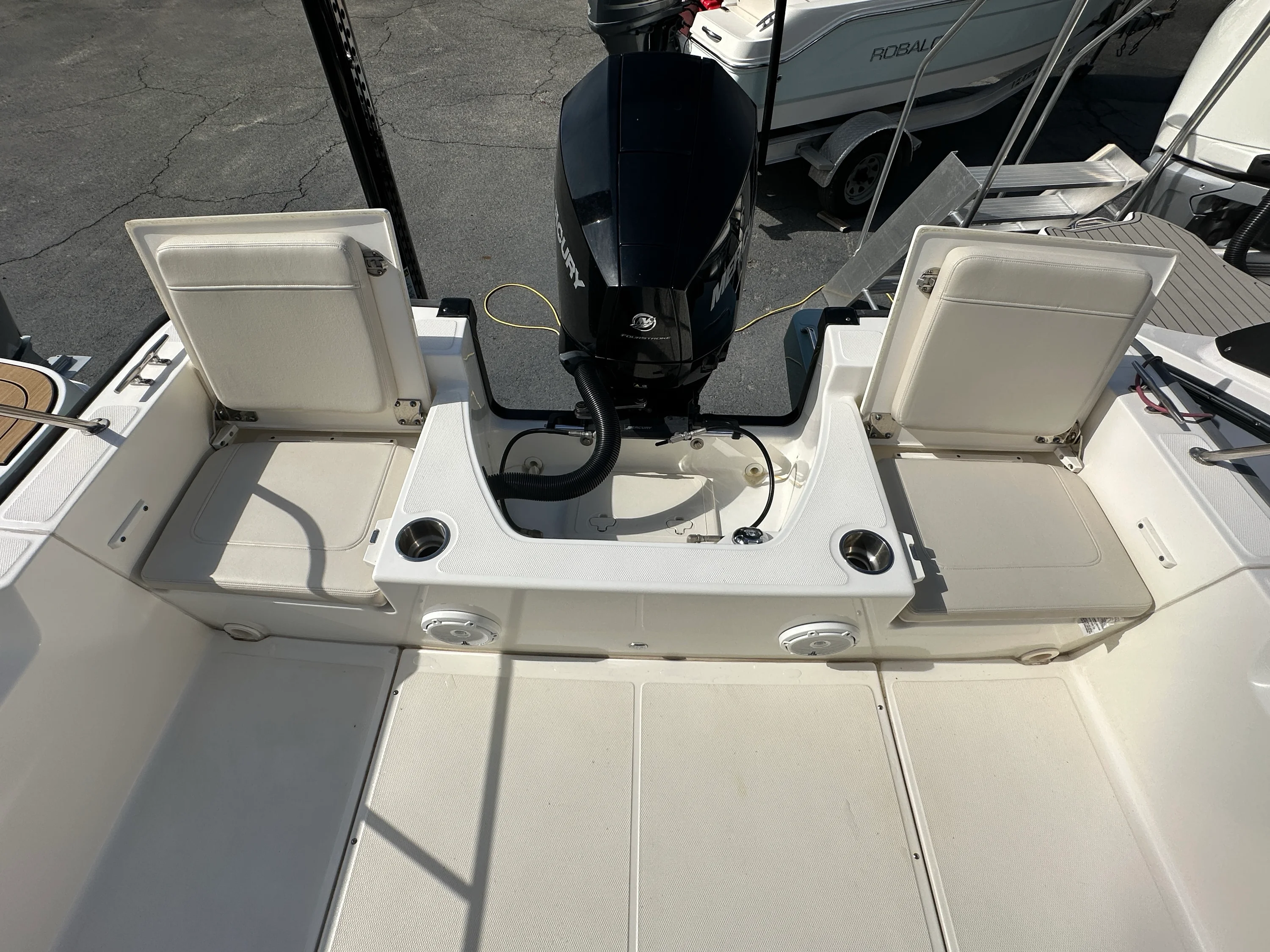 2021 Boston Whaler 210 MONTAUK Image Thumbnail #13