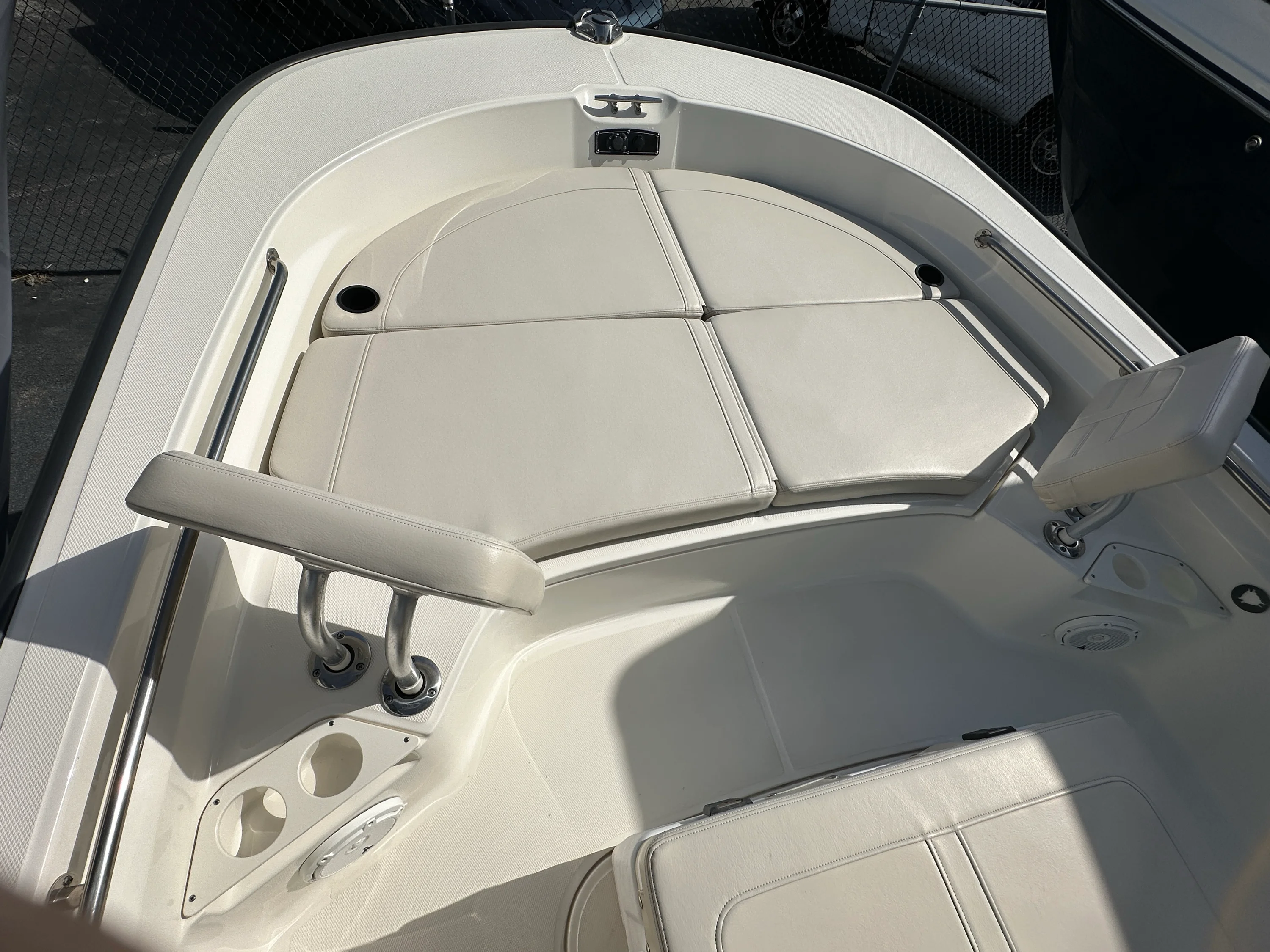 2021 Boston Whaler 210 MONTAUK Image Thumbnail #10