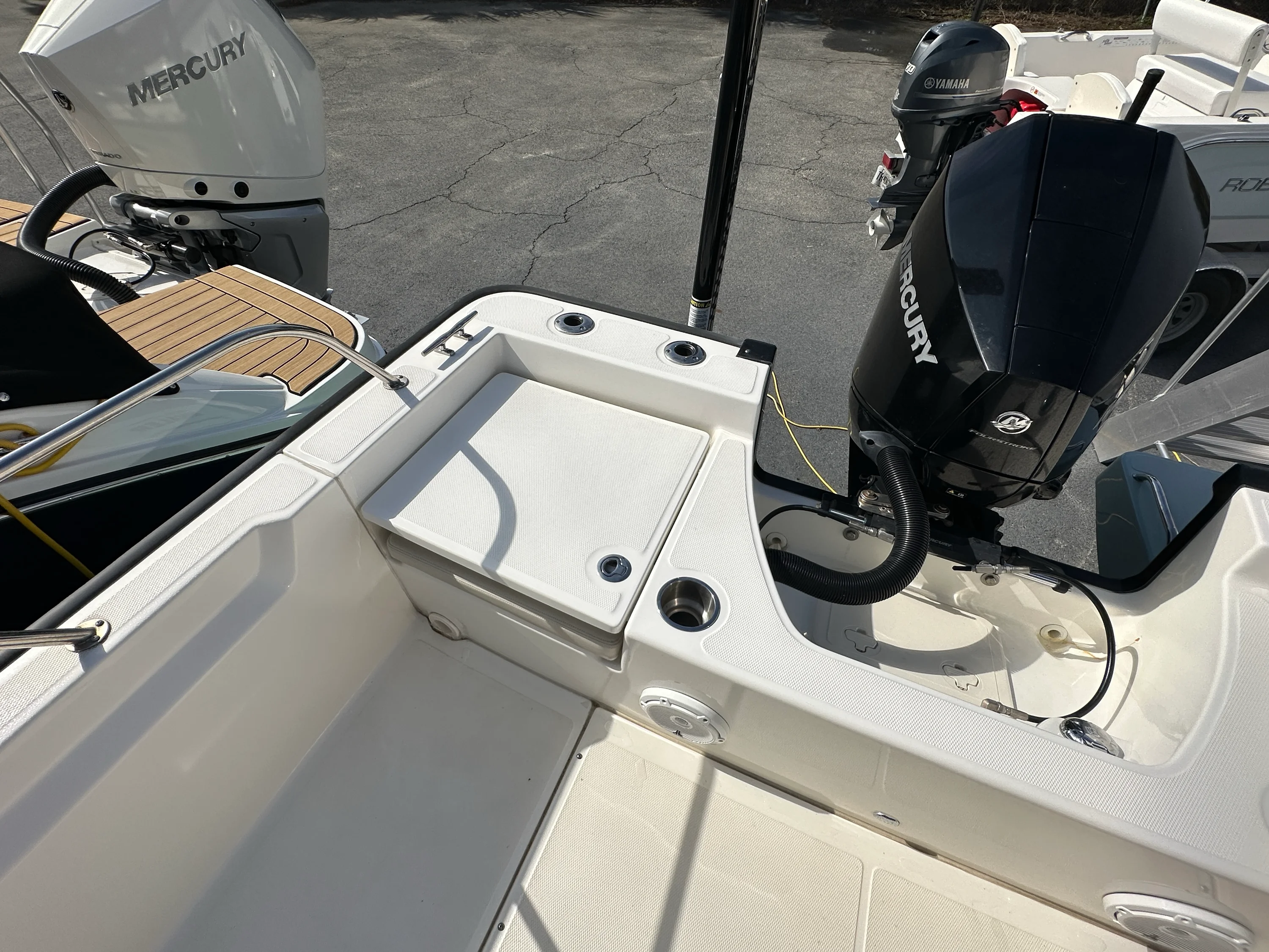 2021 Boston Whaler 210 MONTAUK Image Thumbnail #14