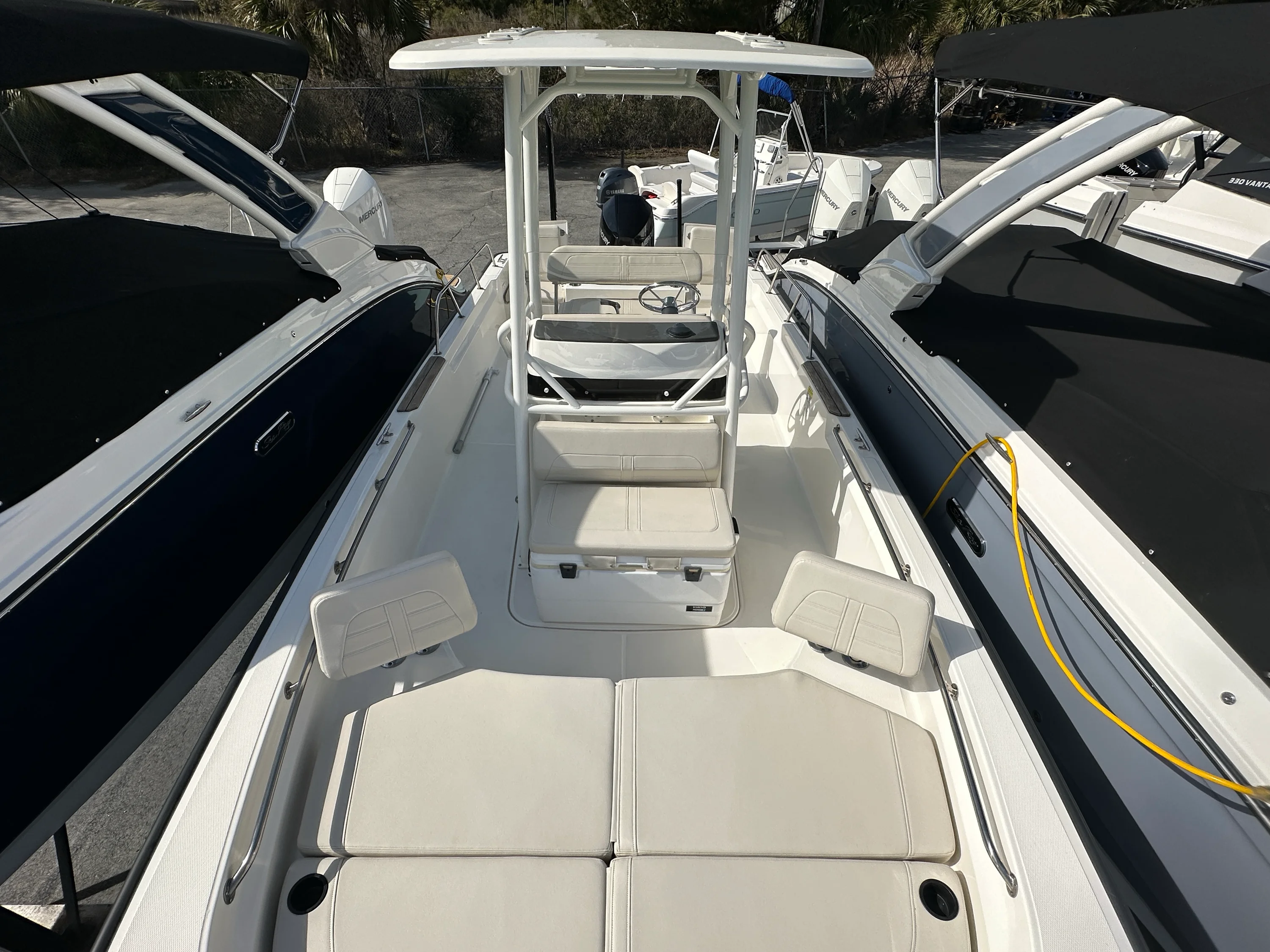 2021 Boston Whaler 210 MONTAUK Image Thumbnail #11